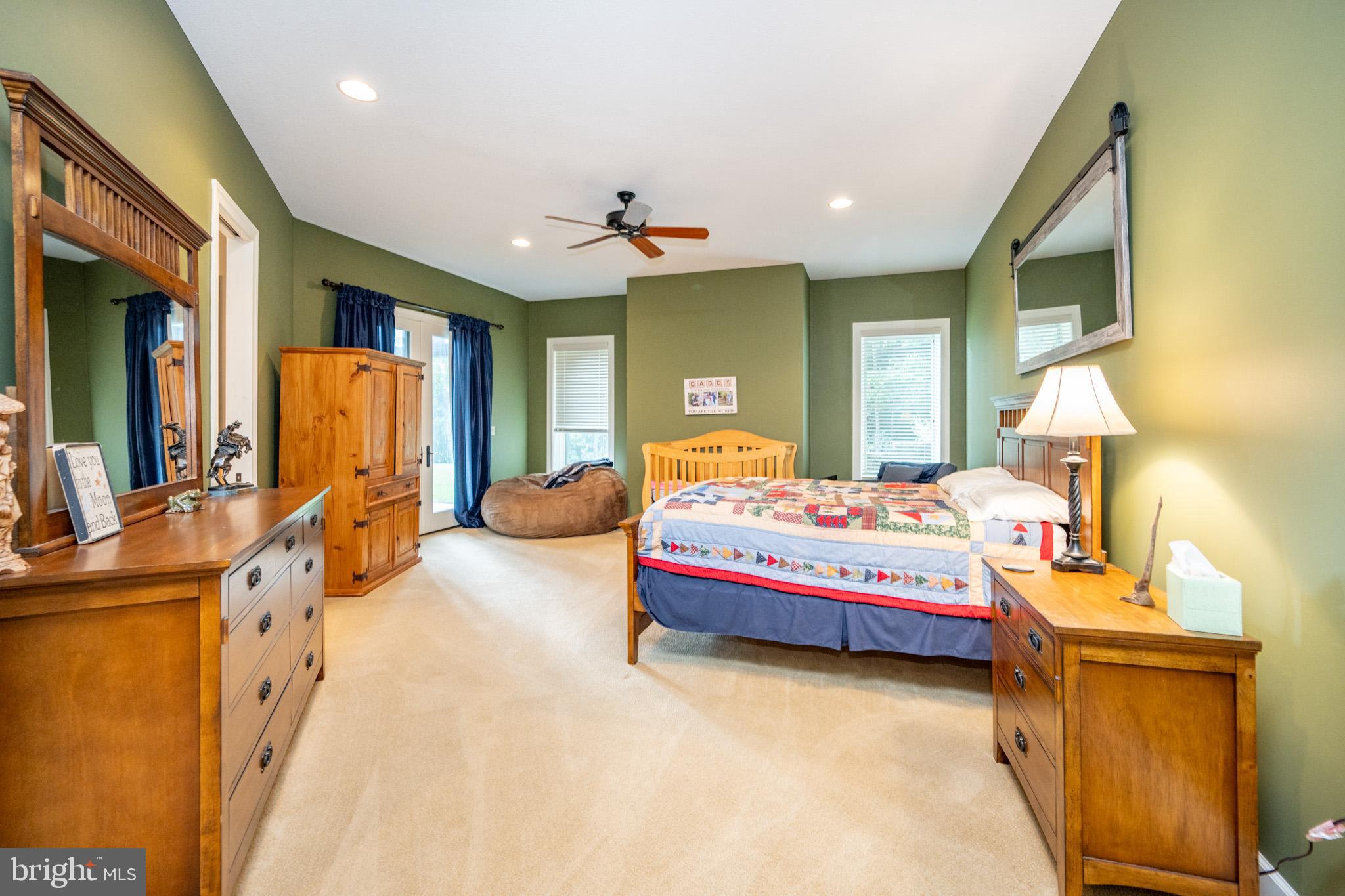 SANDY BEACH - Residential