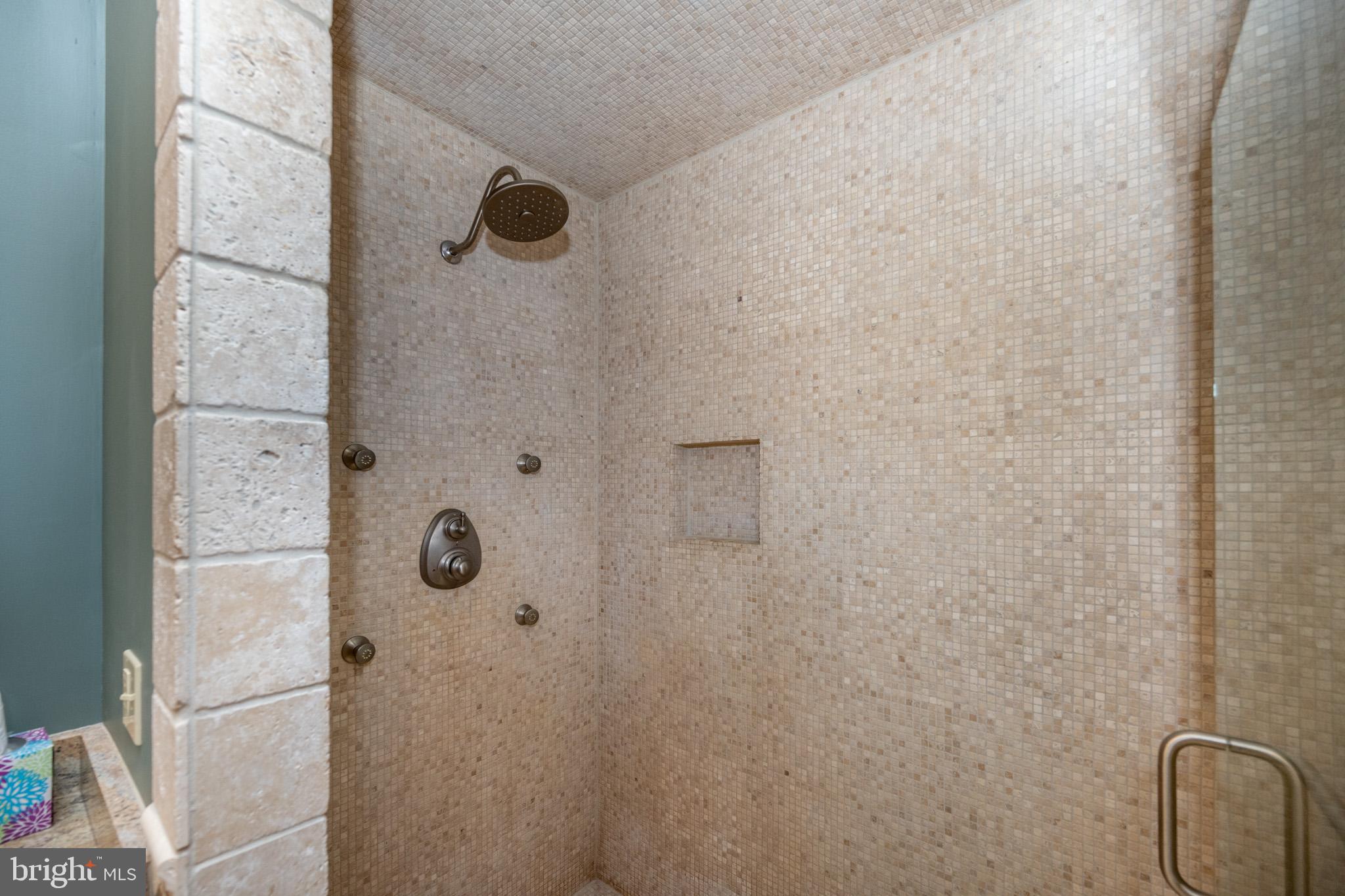 SANDY BEACH - Residential