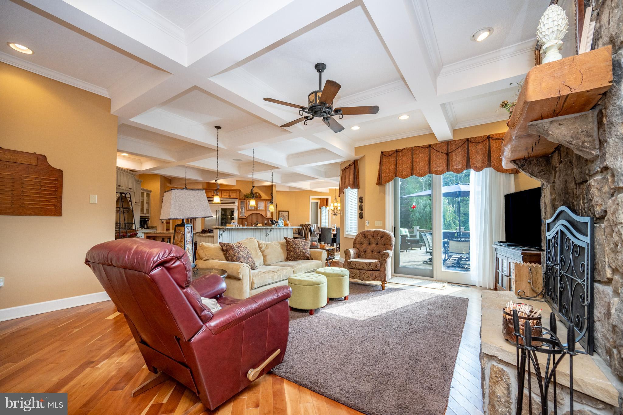 SANDY BEACH - Residential