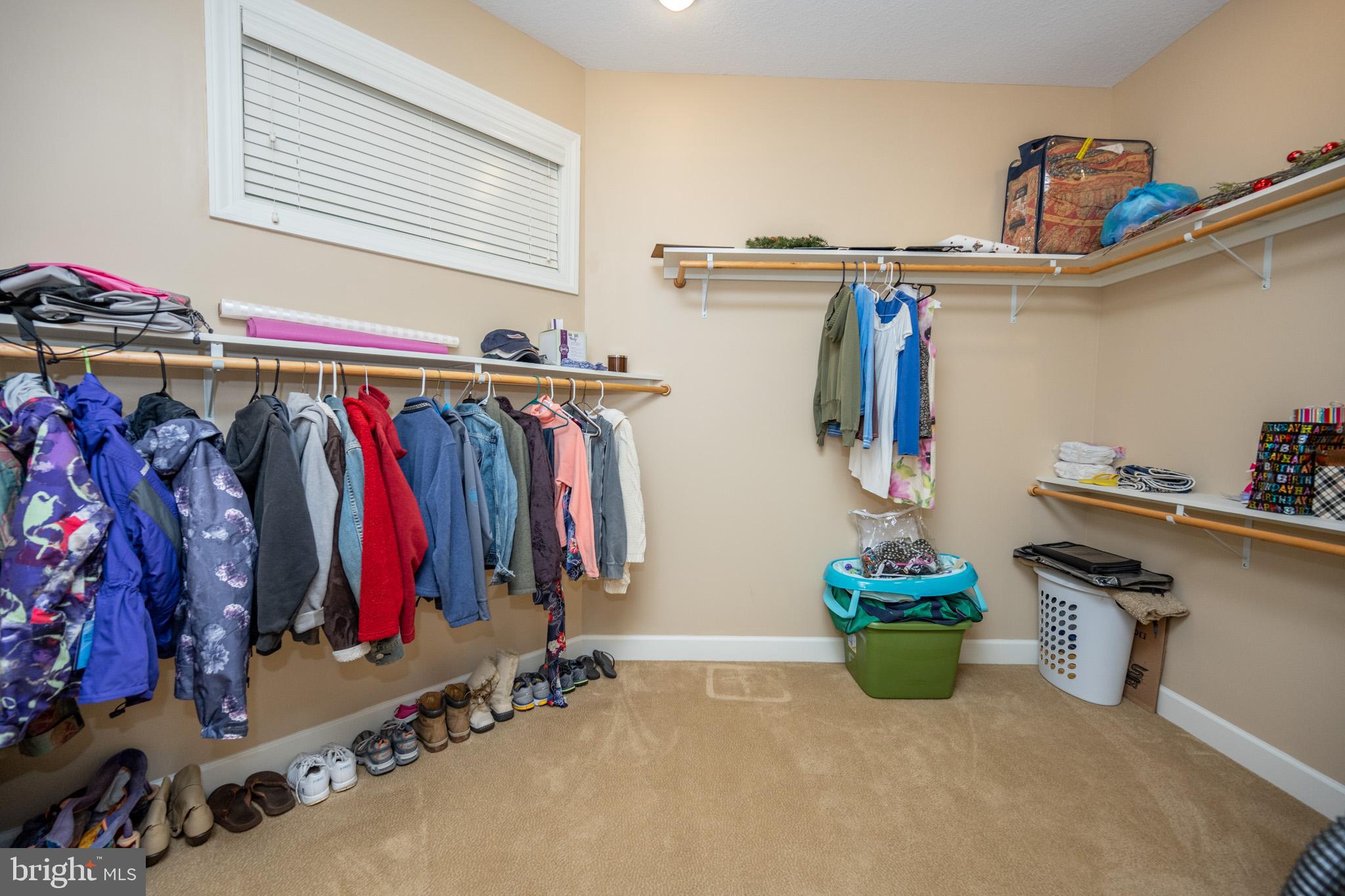 SANDY BEACH - Residential