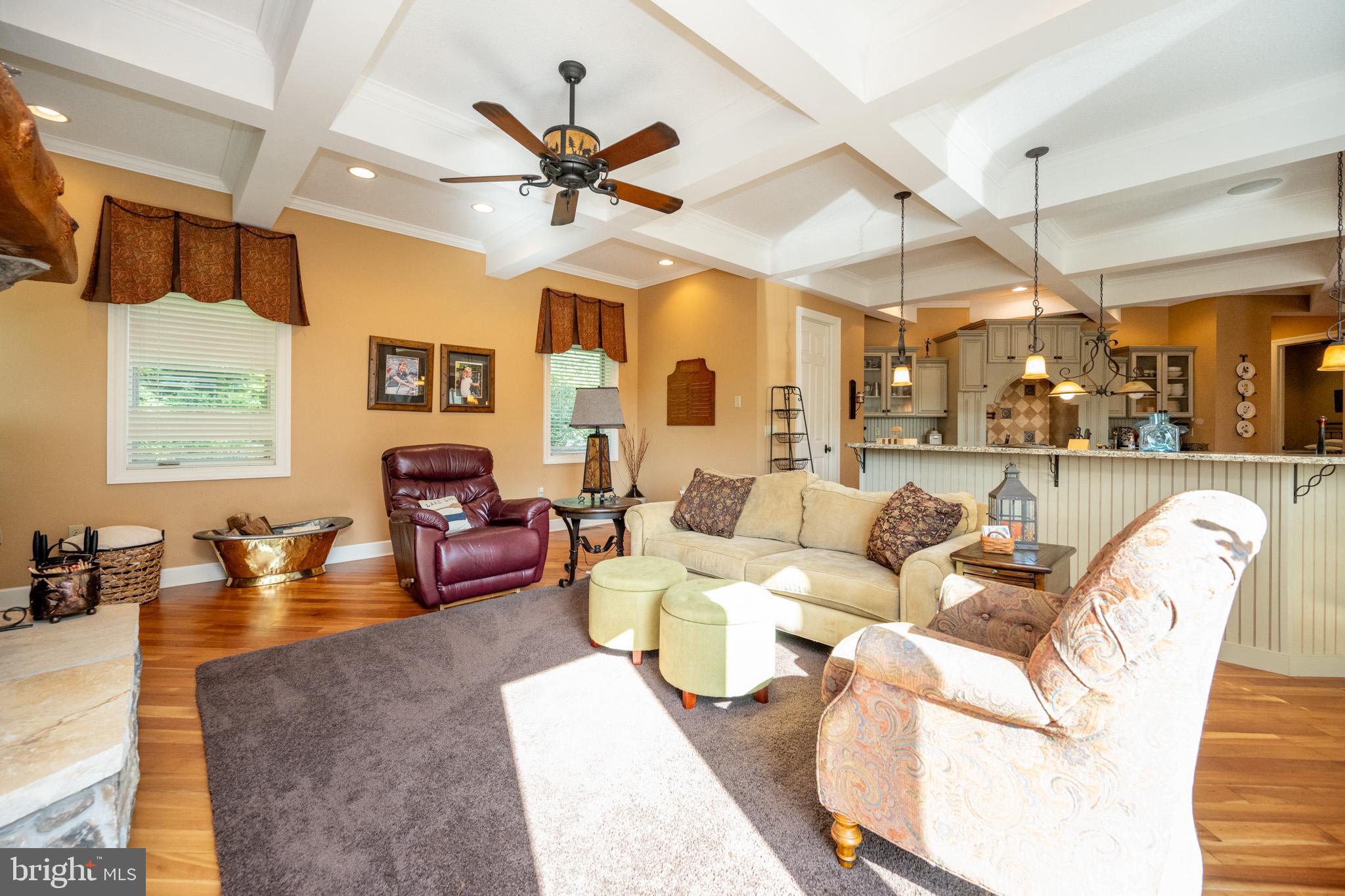 SANDY BEACH - Residential