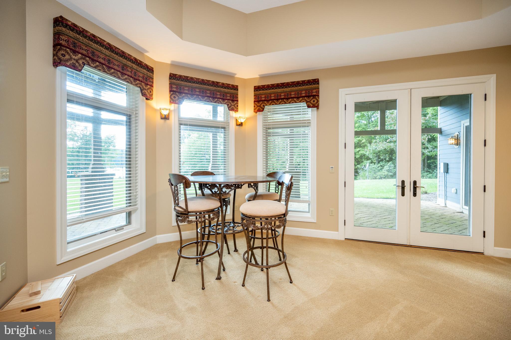 SANDY BEACH - Residential