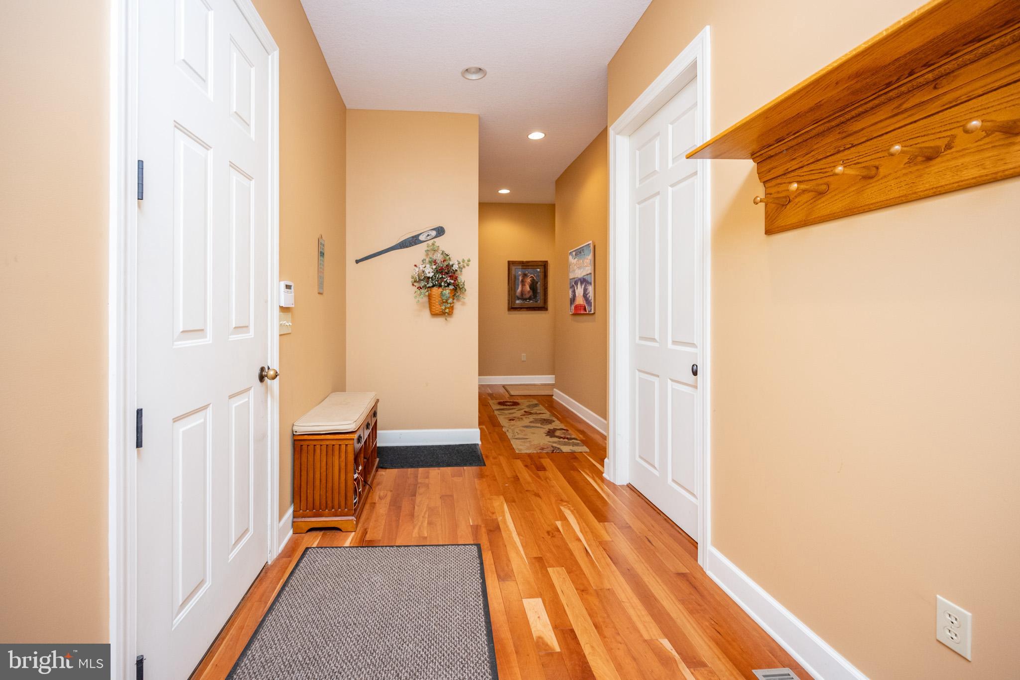 SANDY BEACH - Residential