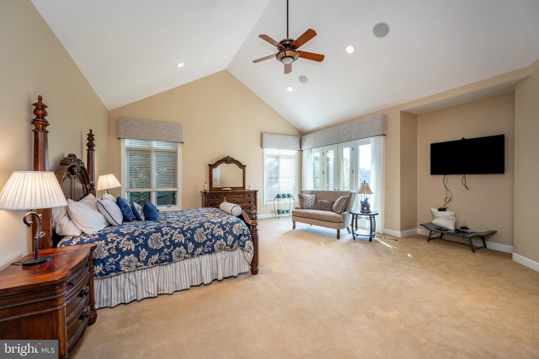 SANDY BEACH - Residential