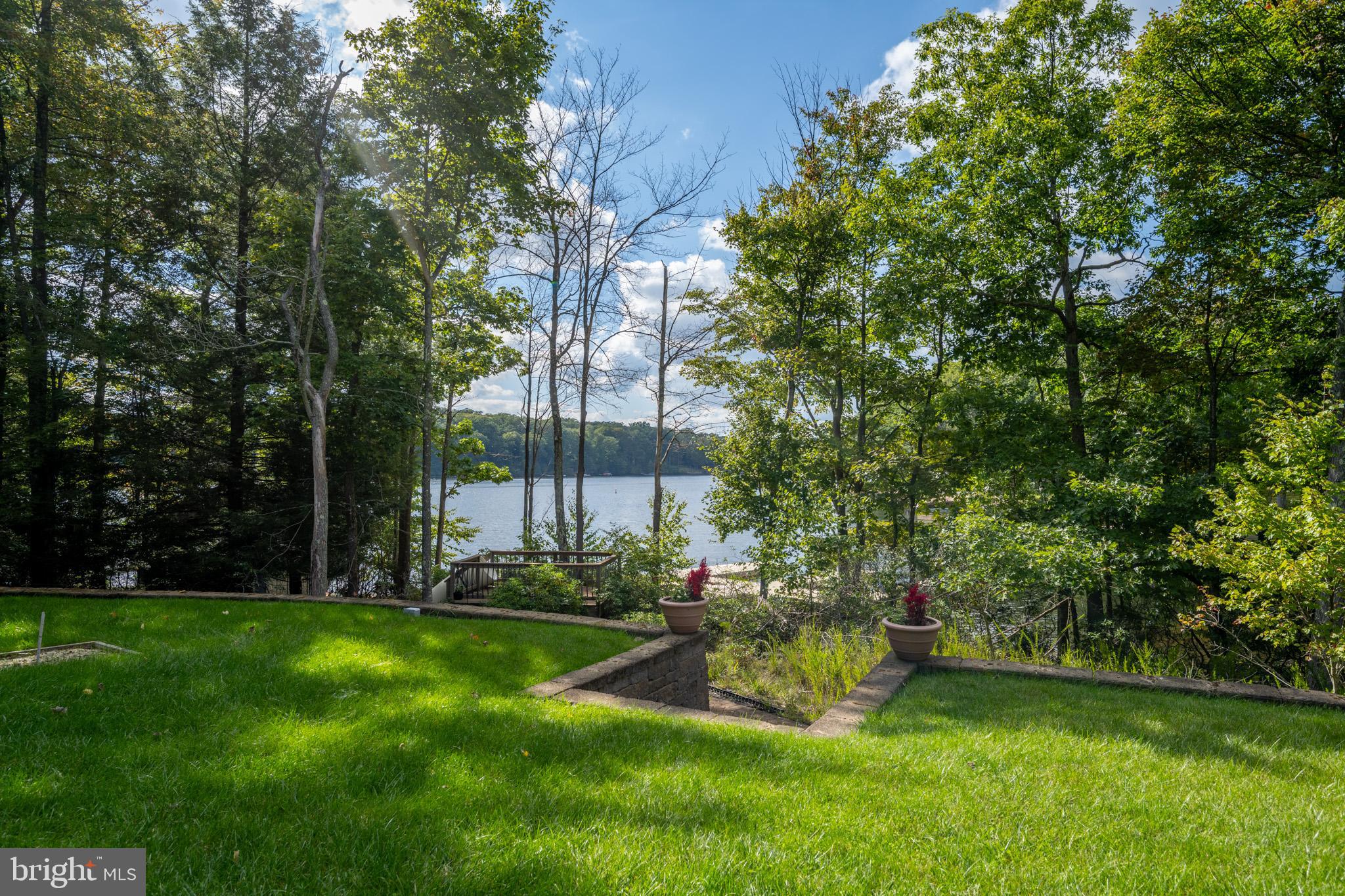 SANDY BEACH - Residential