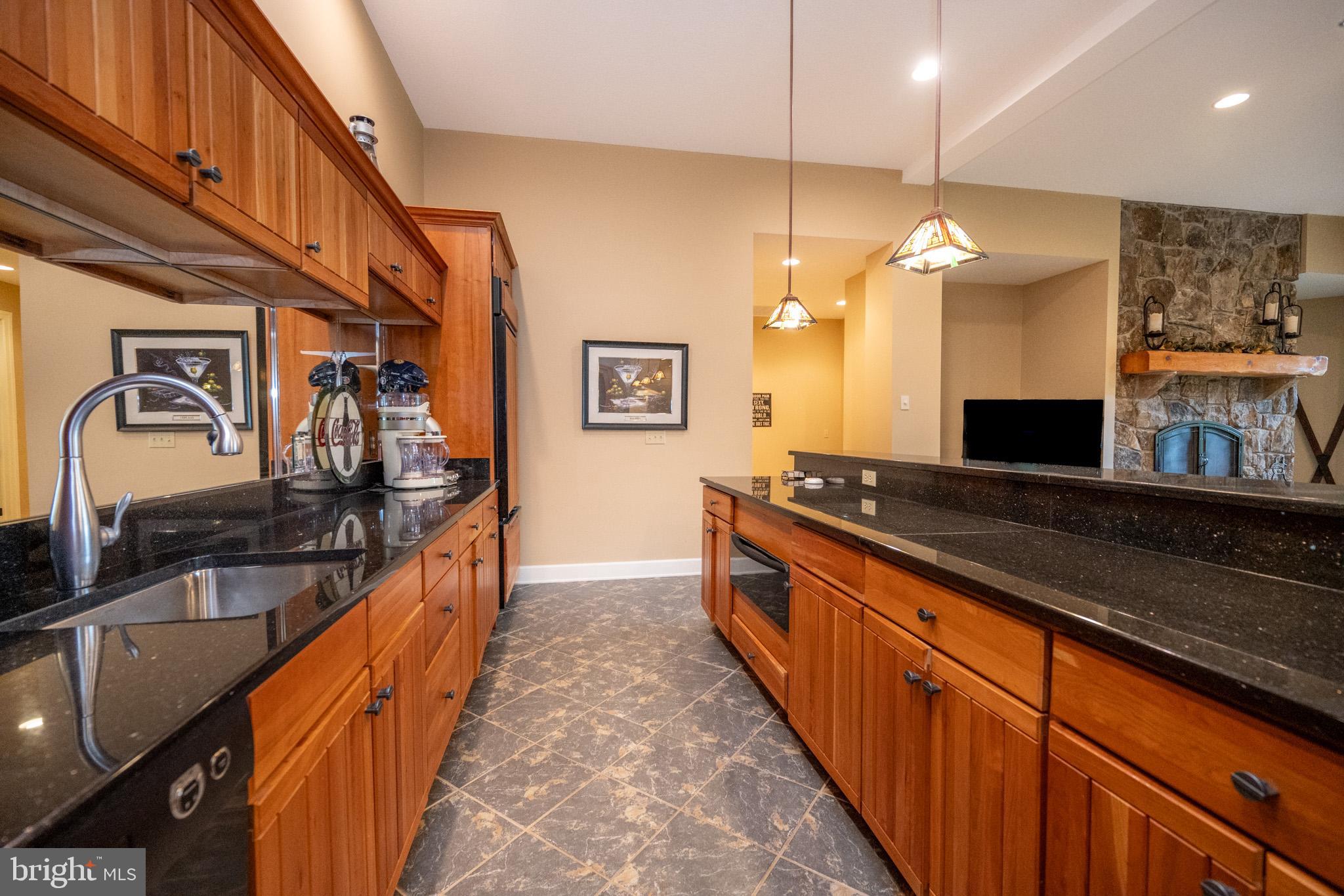 SANDY BEACH - Residential