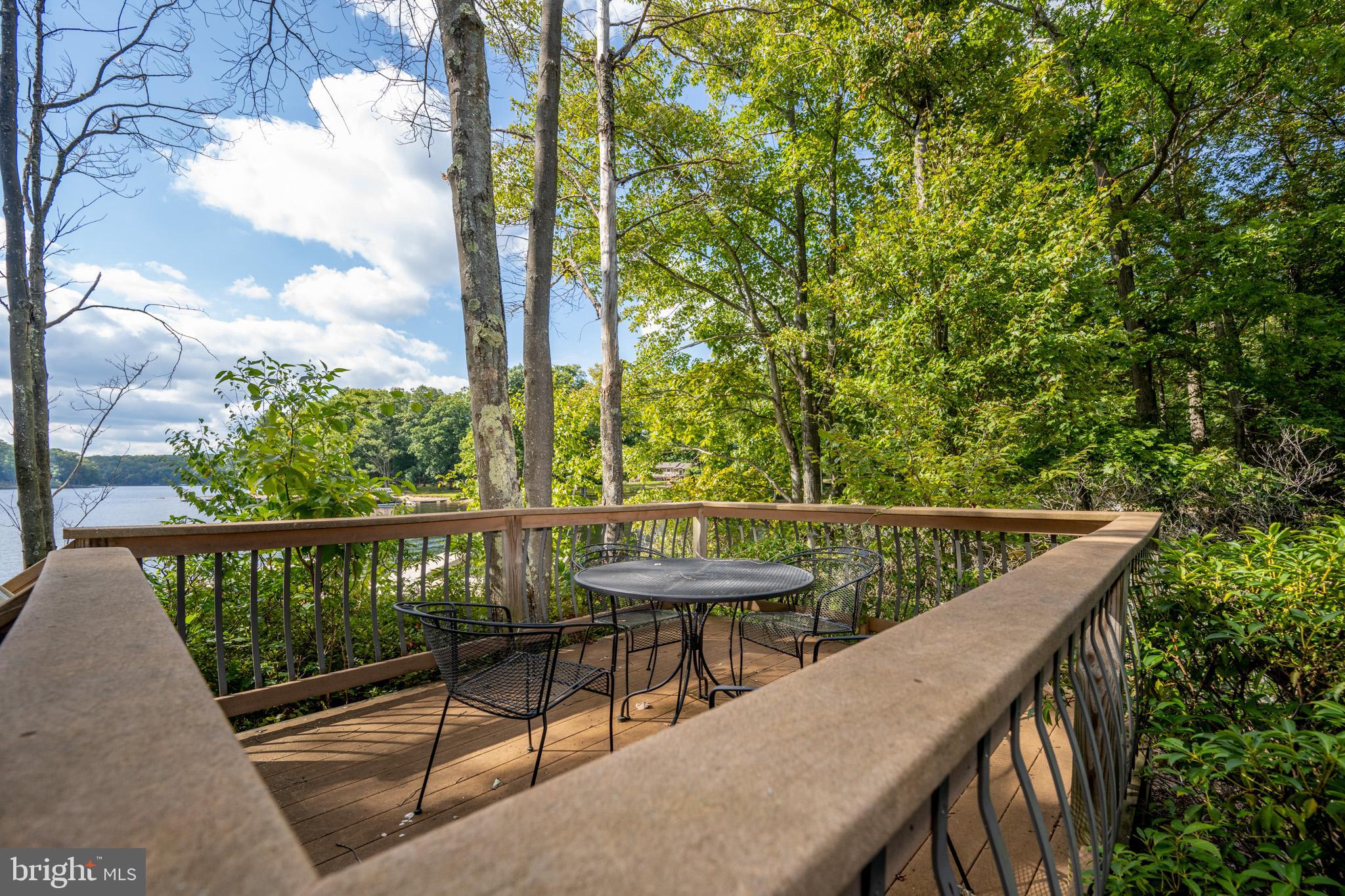 SANDY BEACH - Residential