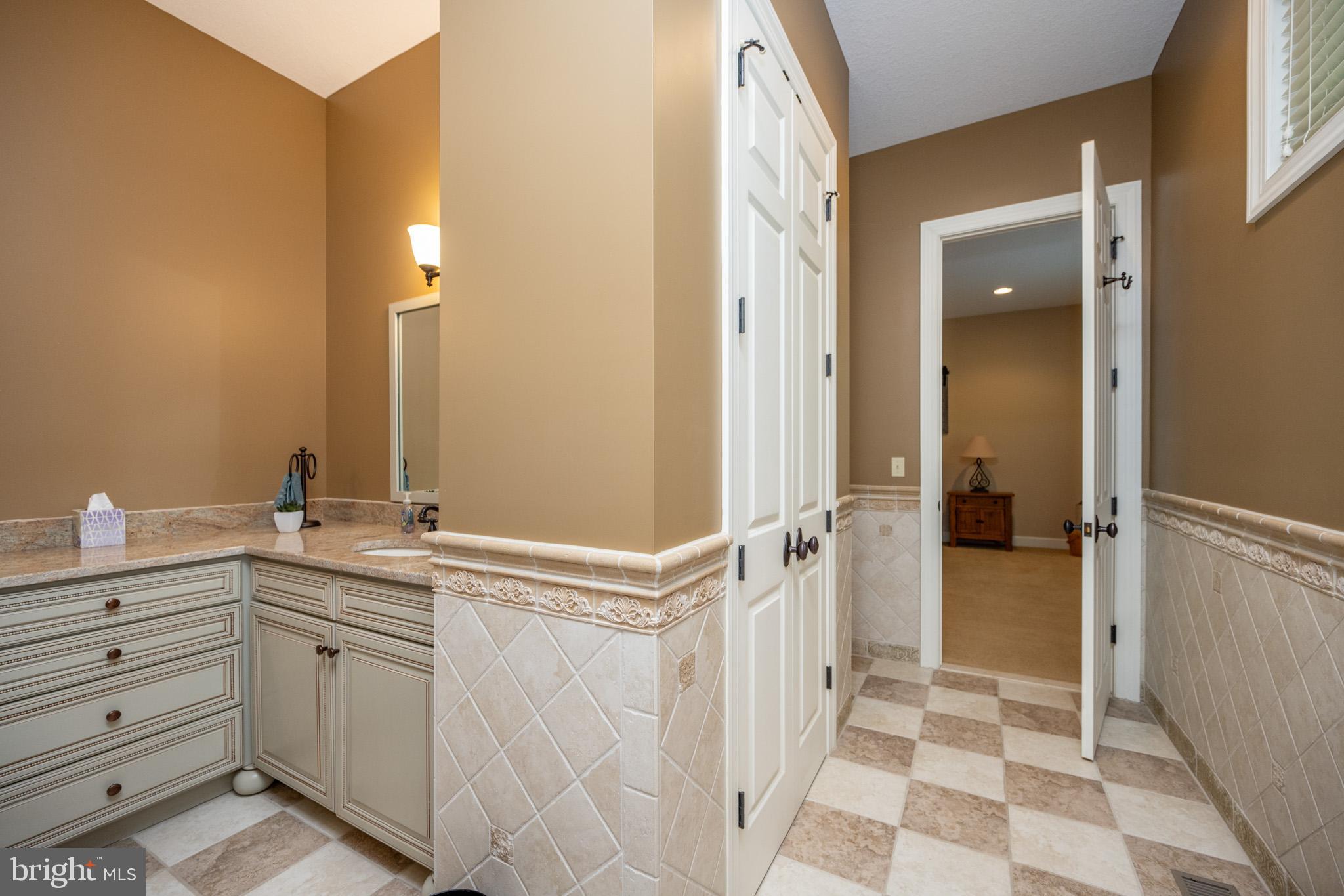 SANDY BEACH - Residential