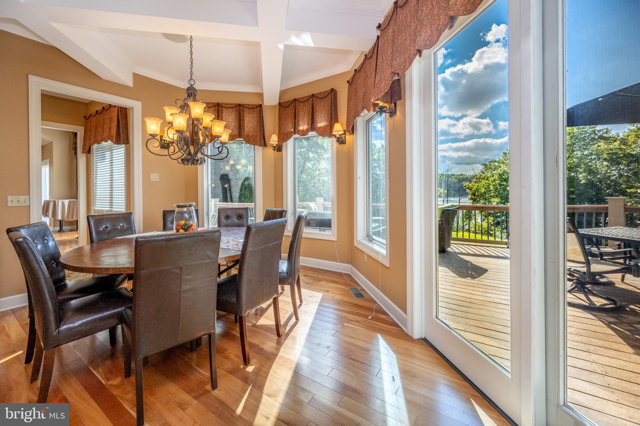 SANDY BEACH - Residential