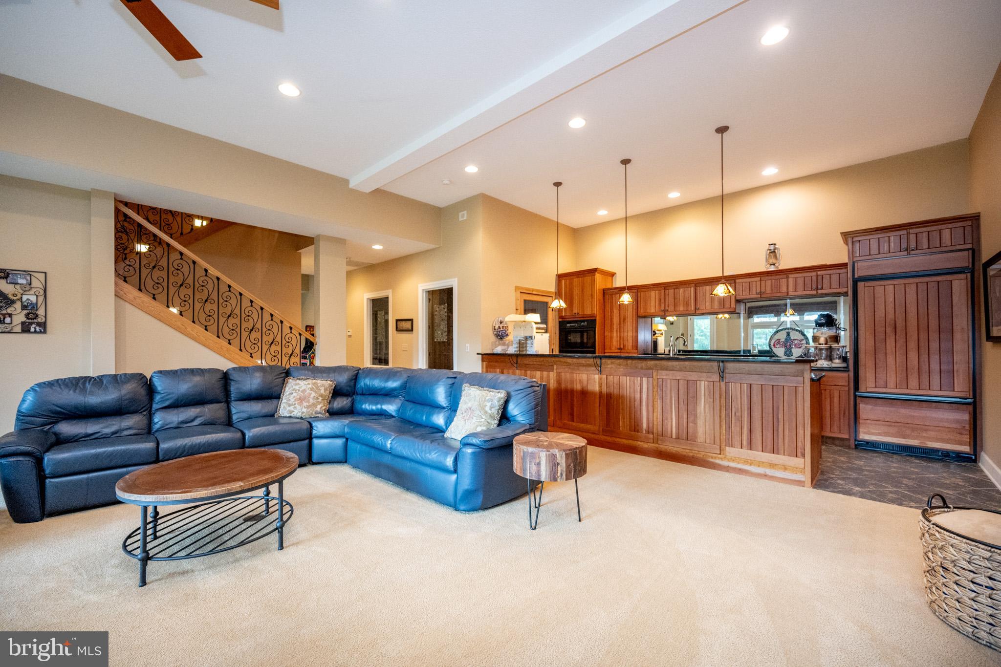 SANDY BEACH - Residential