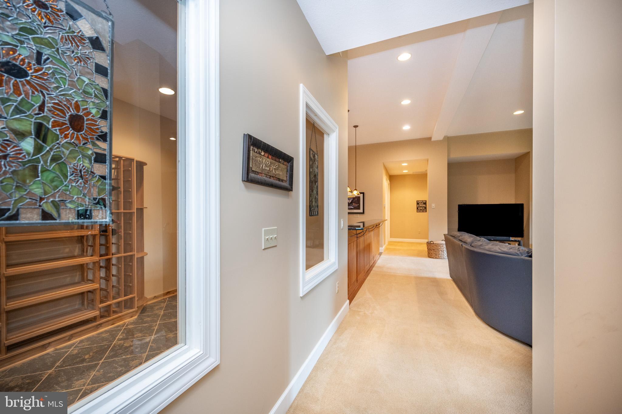 SANDY BEACH - Residential