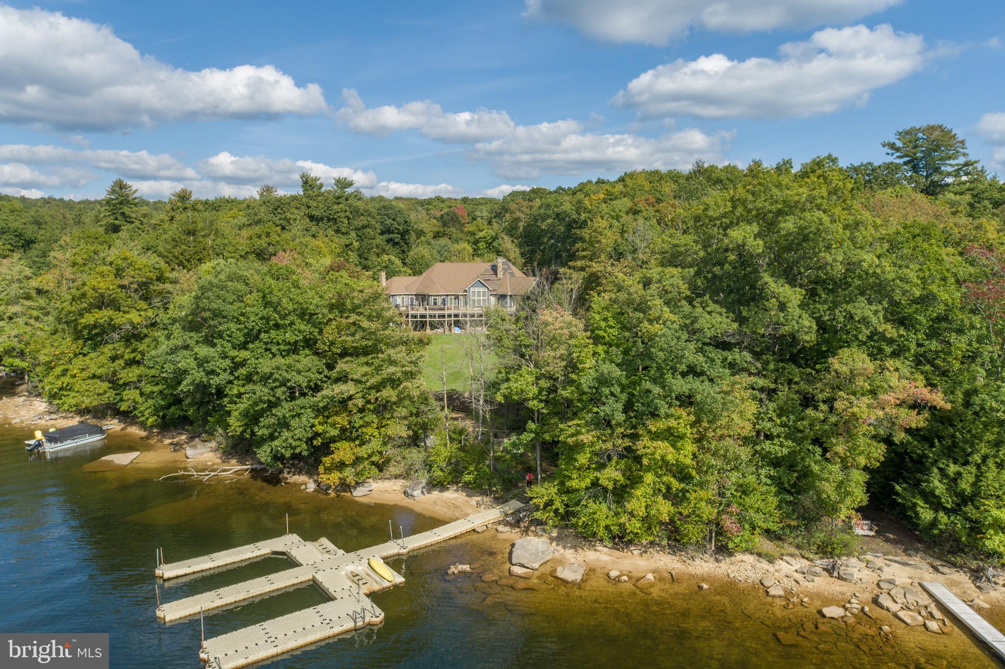 SANDY BEACH - Residential