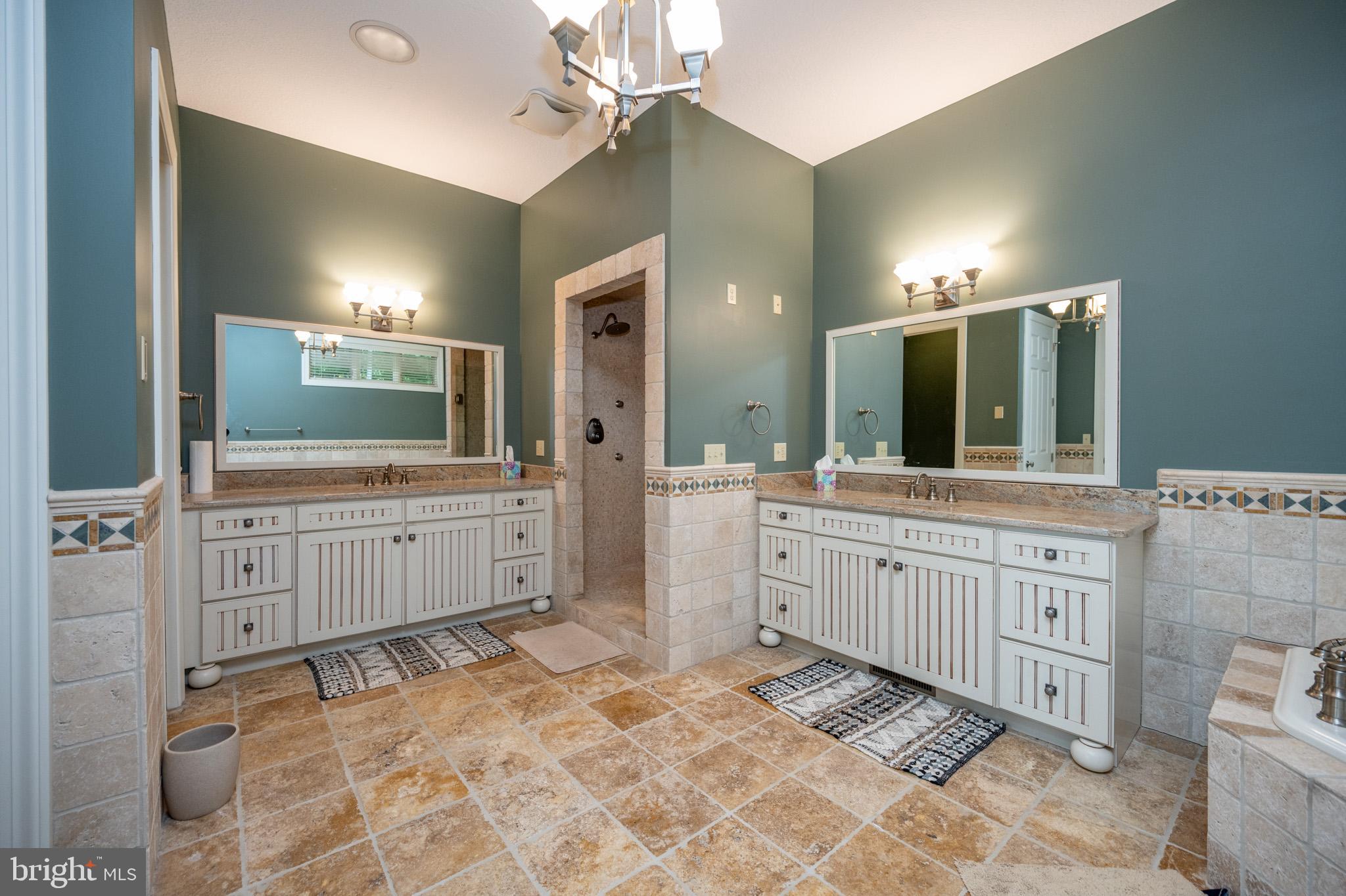 SANDY BEACH - Residential