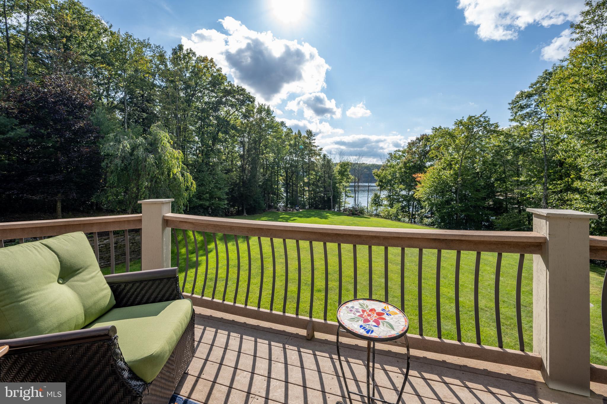 SANDY BEACH - Residential