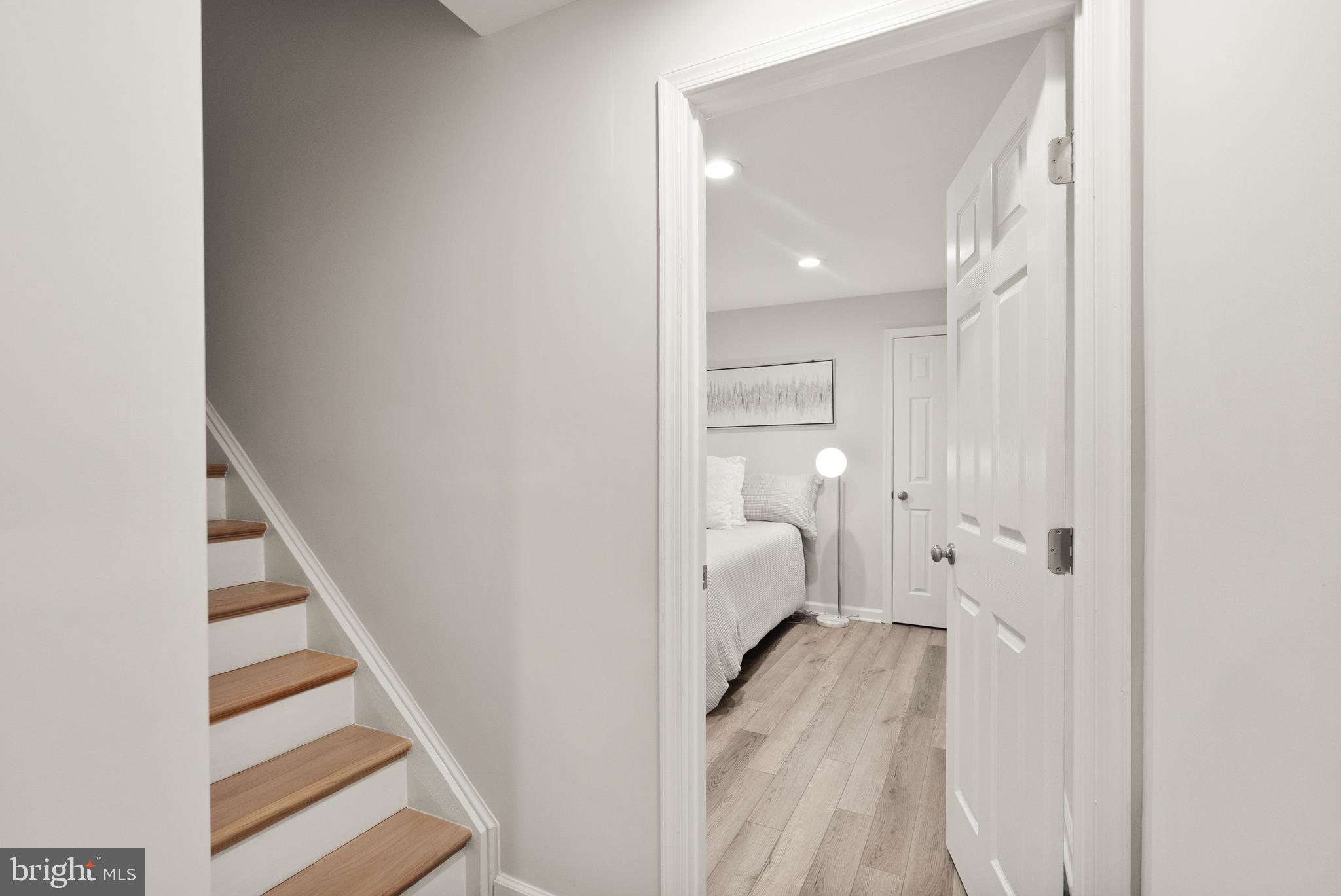 ALEXANDRAS GROVE AT BELMONT - Residential