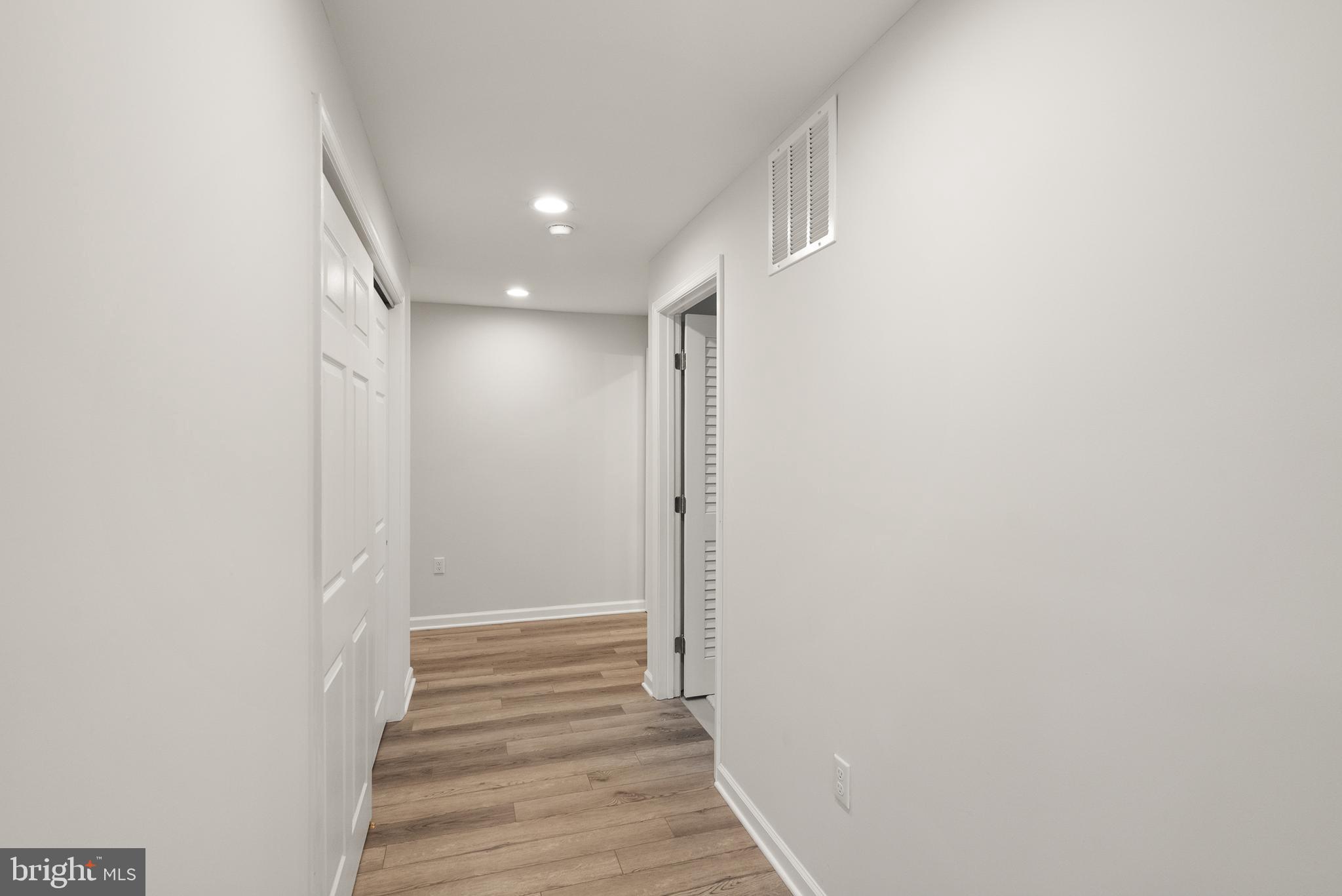 ALEXANDRAS GROVE AT BELMONT - Residential