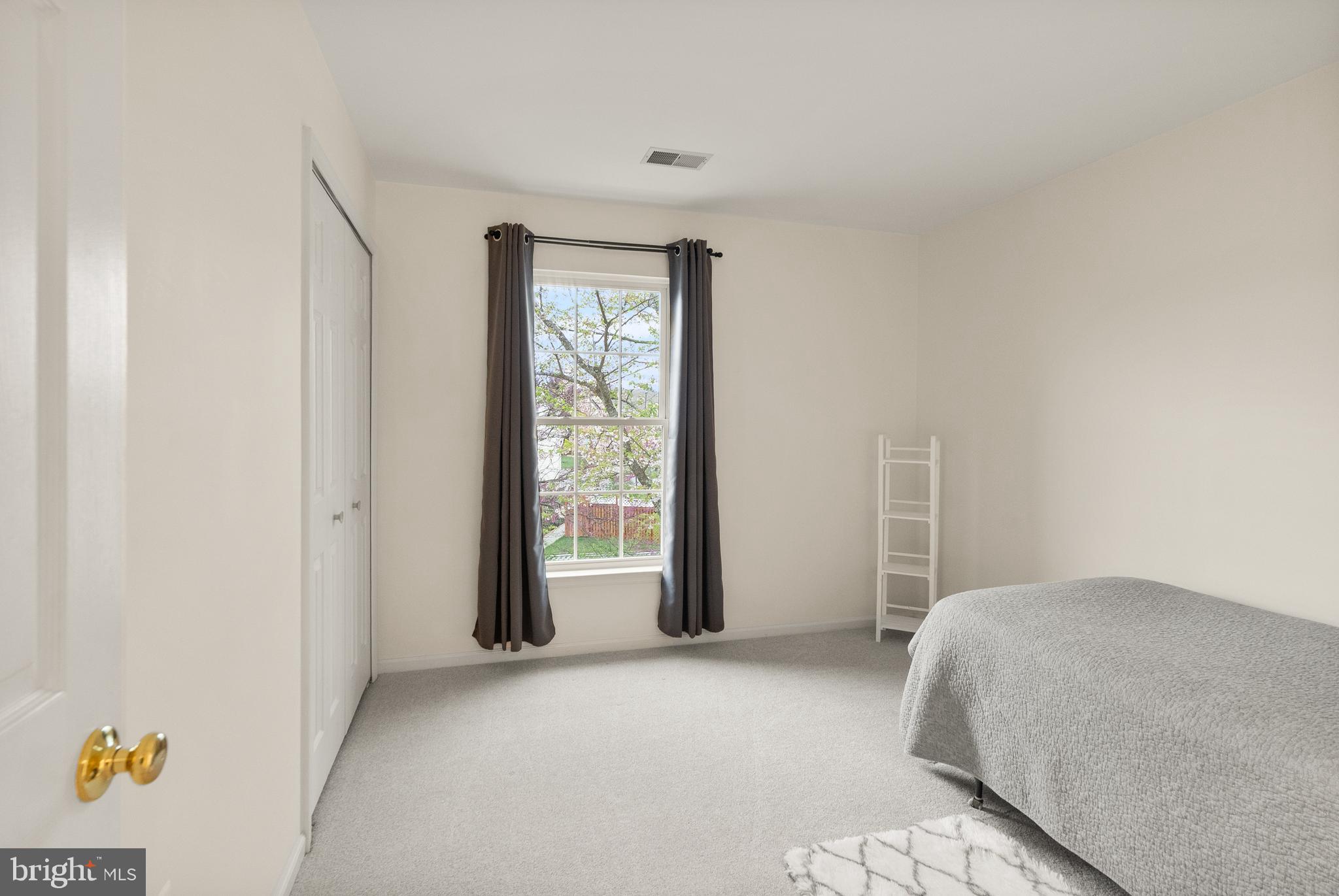 ALEXANDRAS GROVE AT BELMONT - Residential