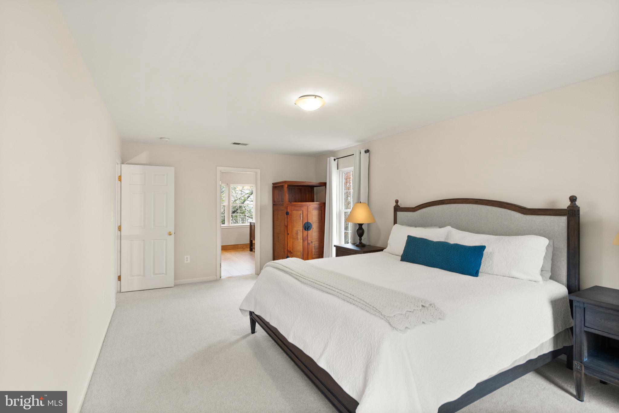 ALEXANDRAS GROVE AT BELMONT - Residential