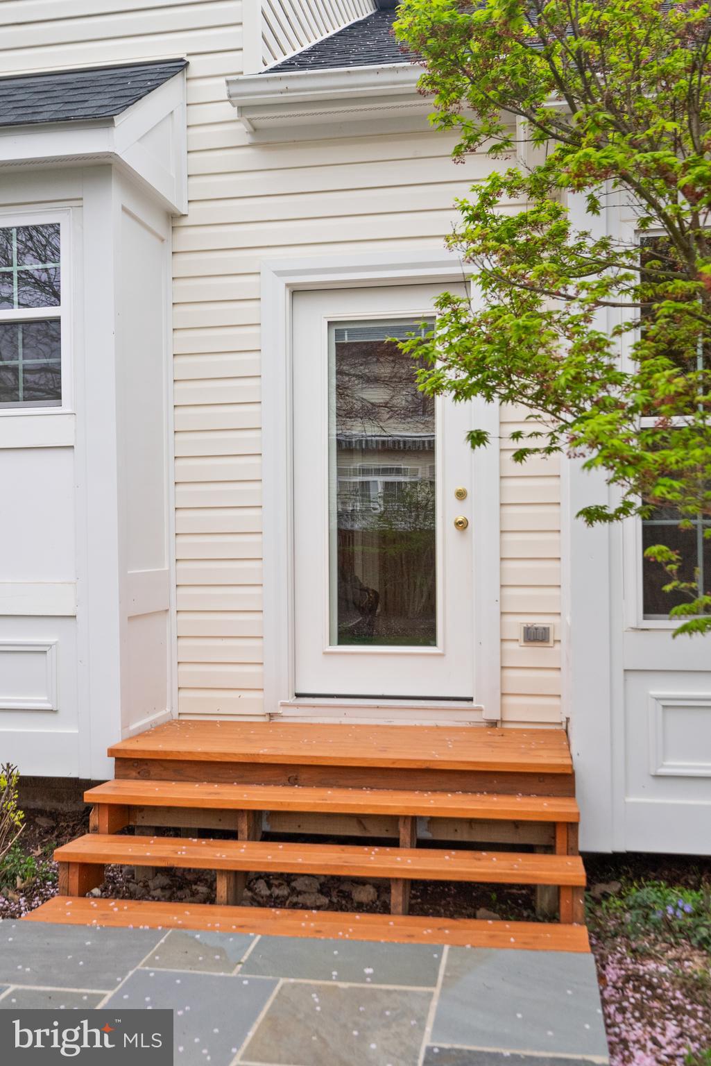 ALEXANDRAS GROVE AT BELMONT - Residential