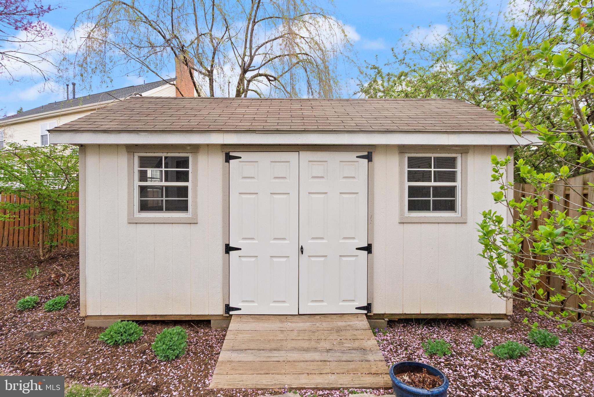 ALEXANDRAS GROVE AT BELMONT - Residential