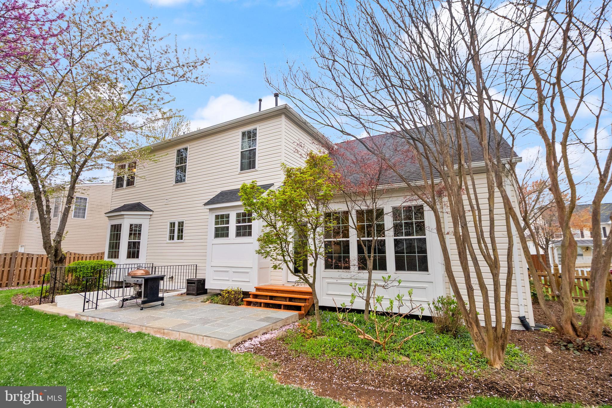 ALEXANDRAS GROVE AT BELMONT - Residential