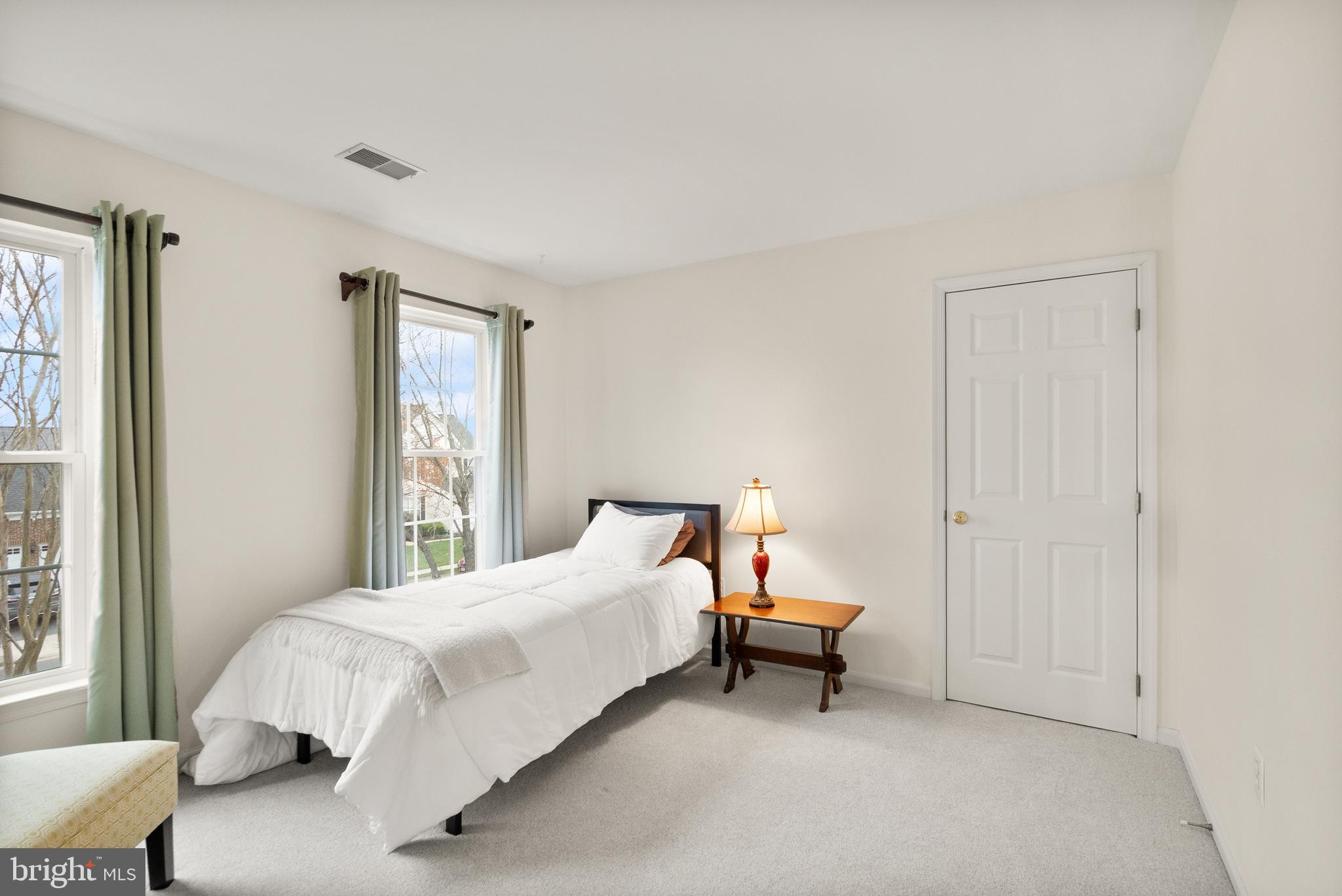 ALEXANDRAS GROVE AT BELMONT - Residential