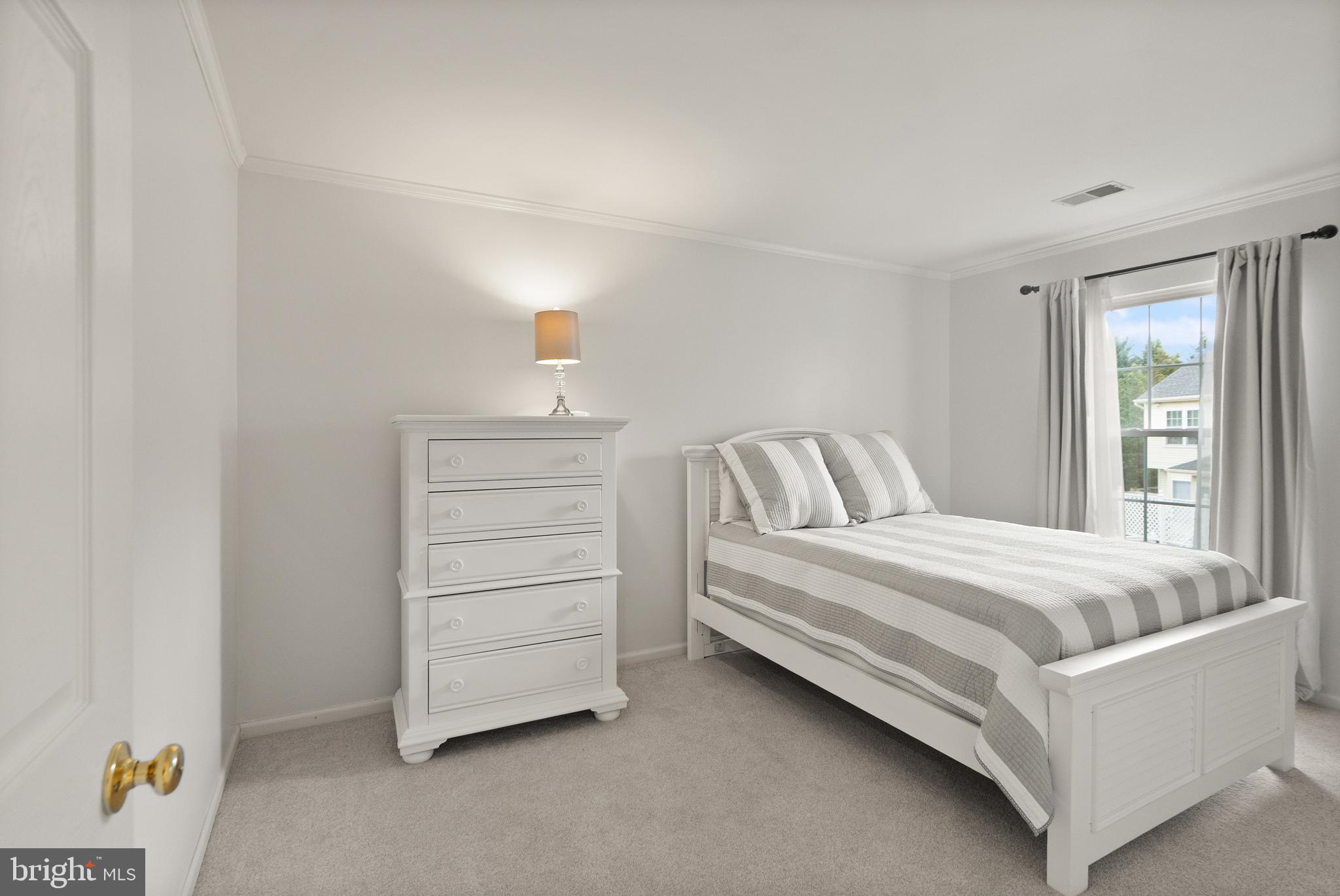 ALEXANDRAS GROVE AT BELMONT - Residential