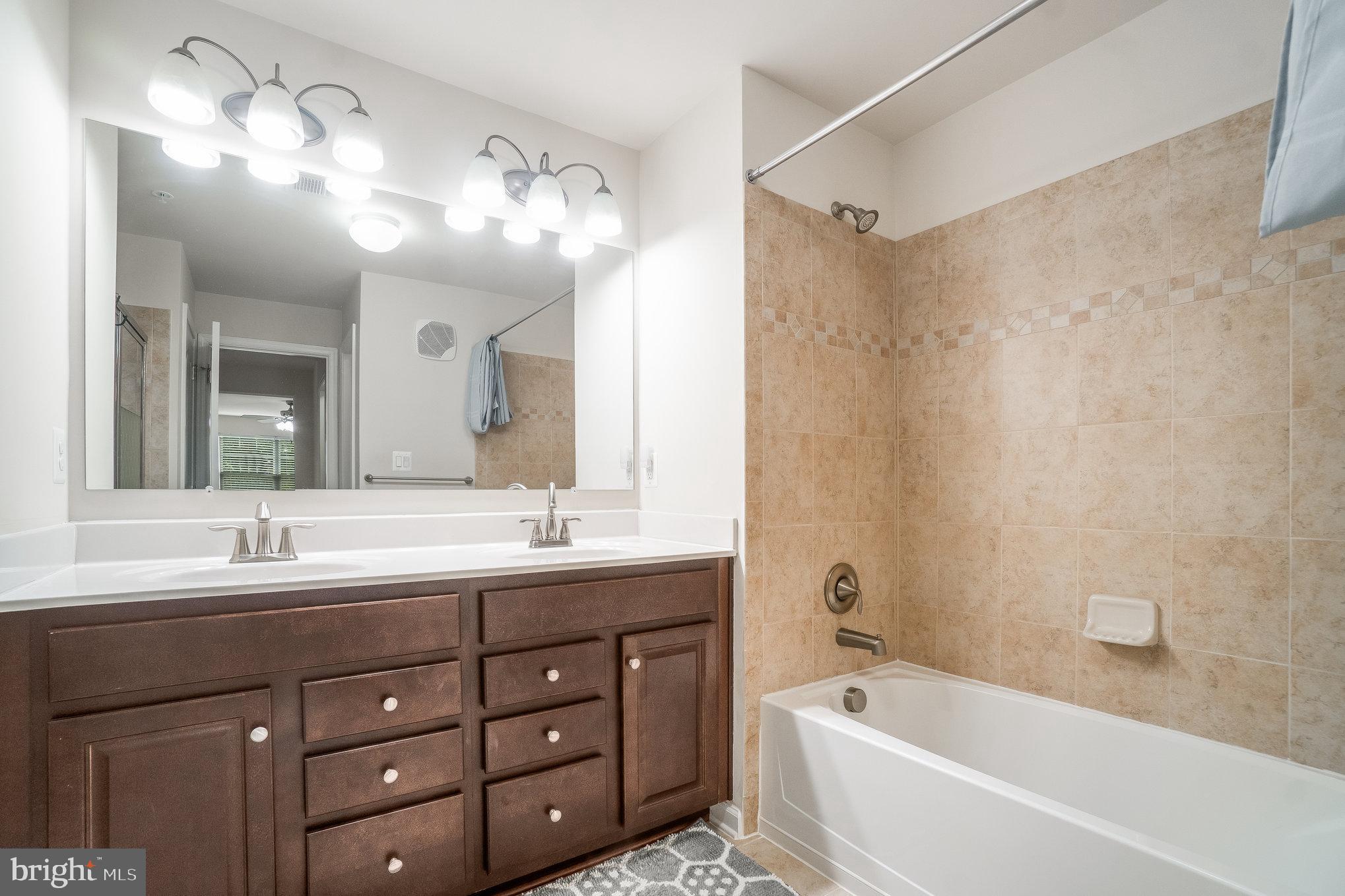 DANE RIDGE CONDO - Residential