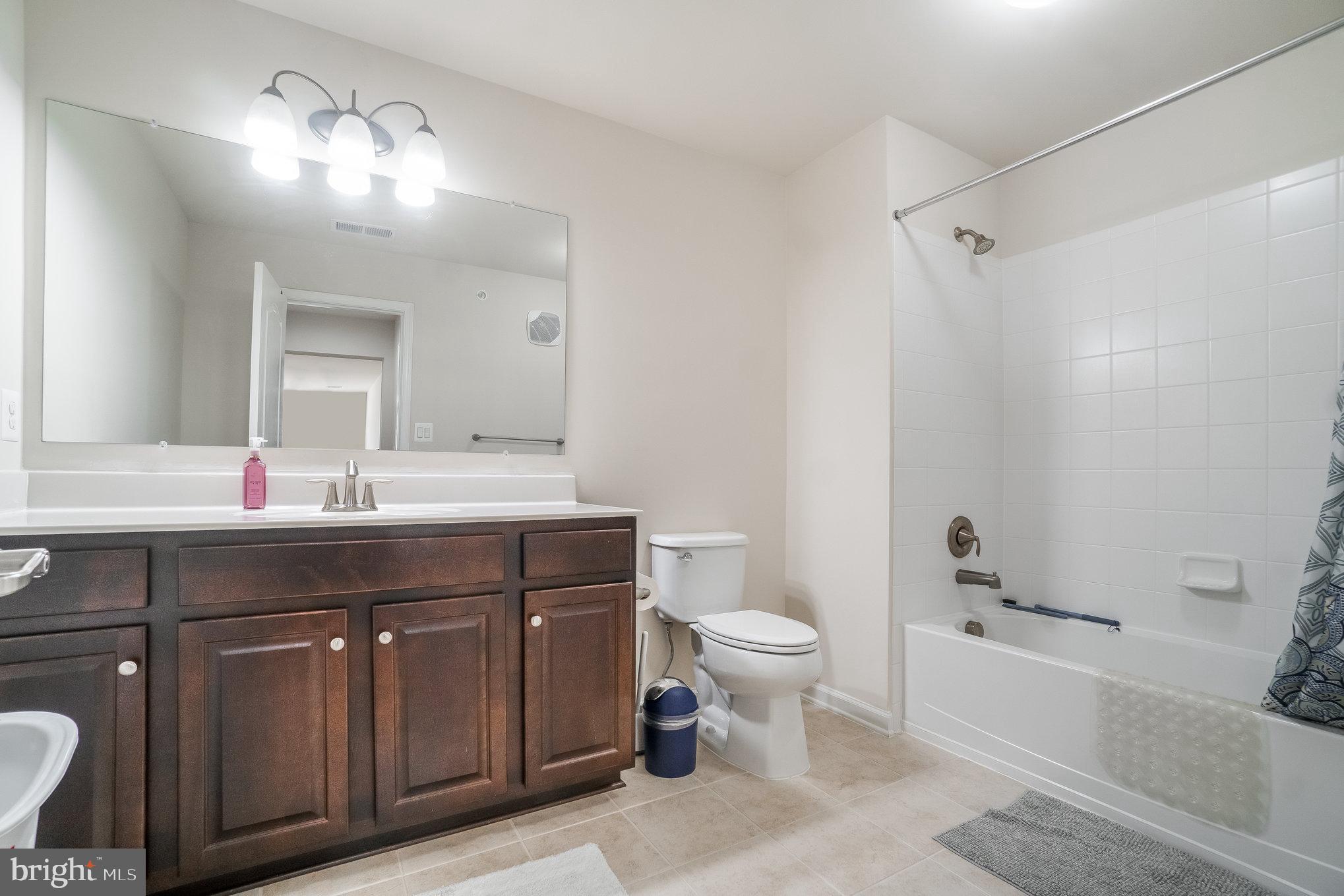 DANE RIDGE CONDO - Residential