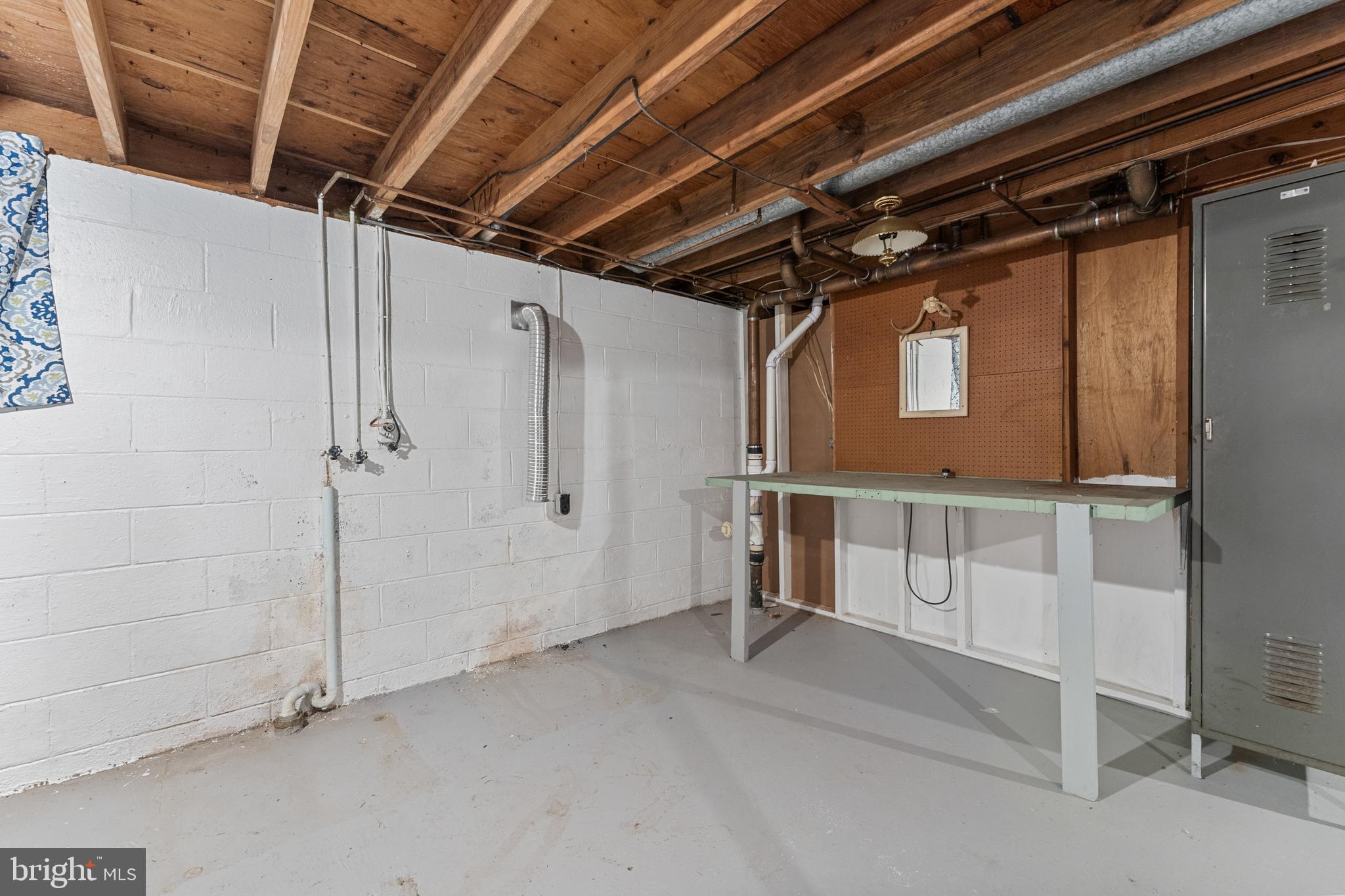 BELL AIR HEIGHTS - Residential Lease