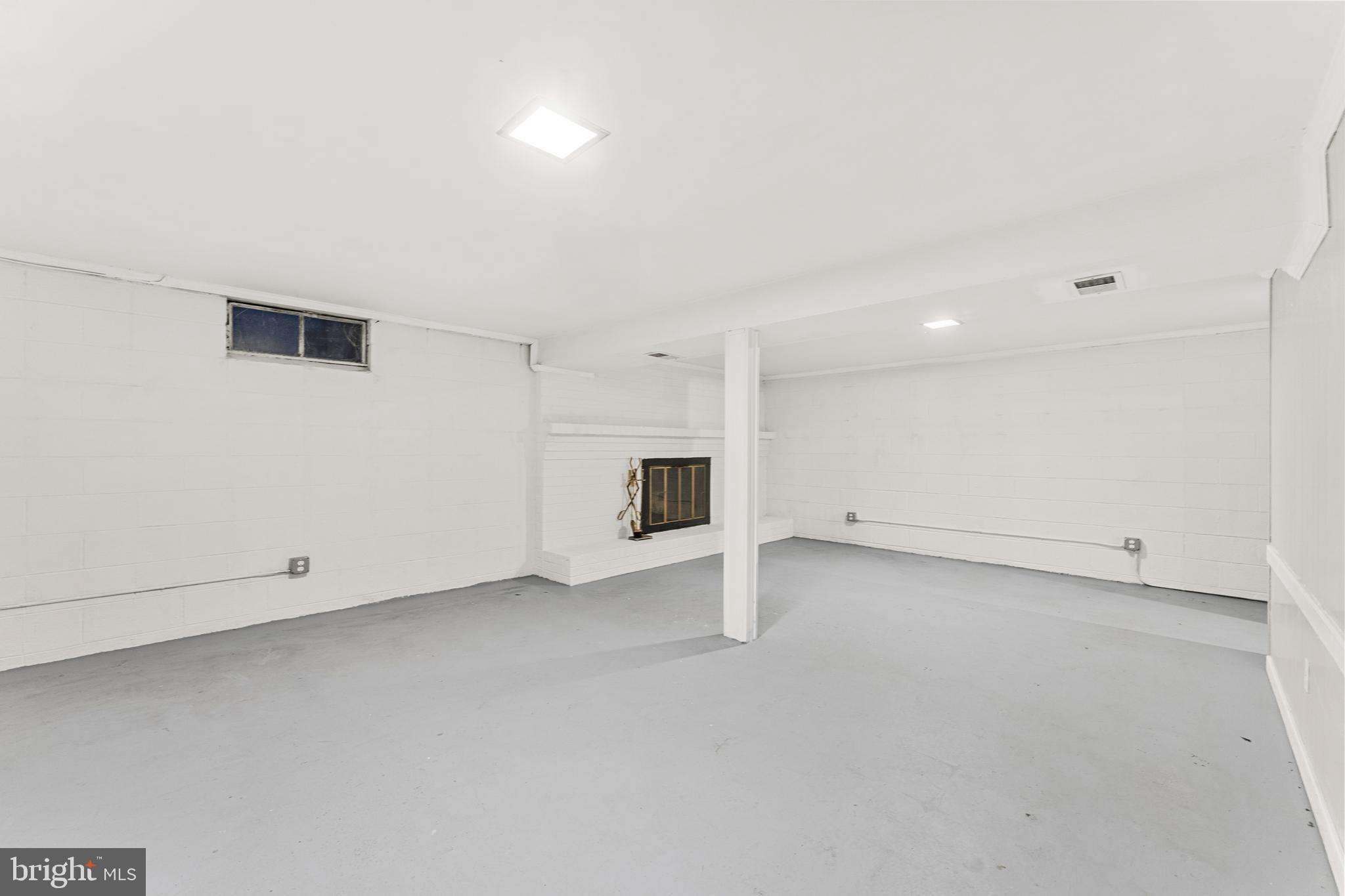 BELL AIR HEIGHTS - Residential Lease