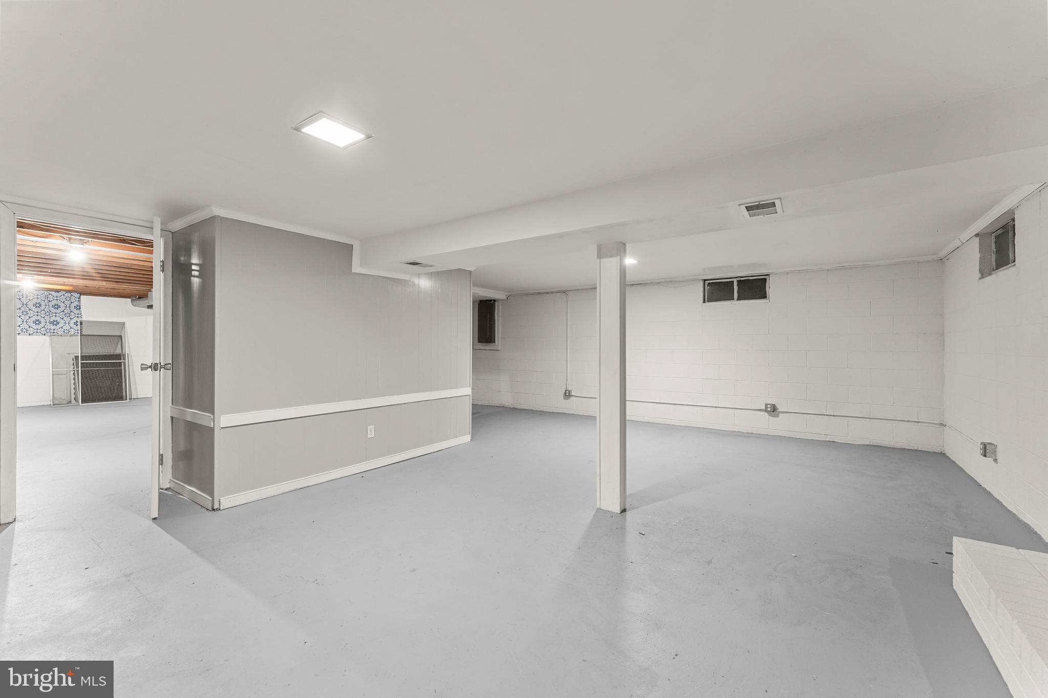 BELL AIR HEIGHTS - Residential Lease