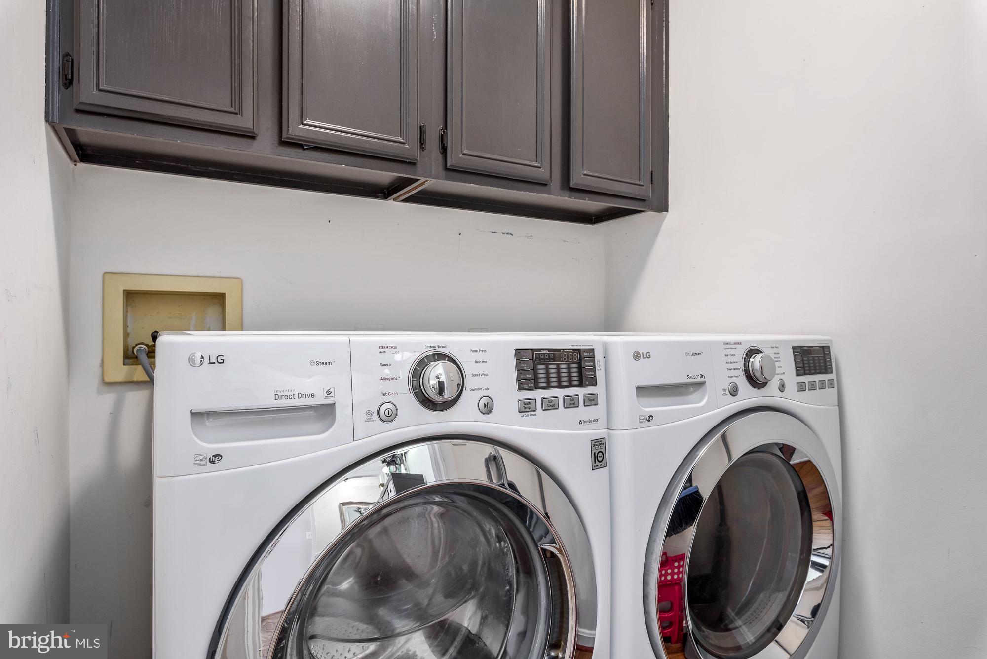 FOX CHASE/EXETER - Residential