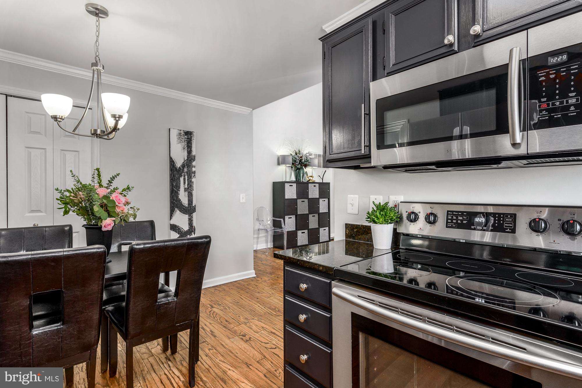 FOX CHASE/EXETER - Residential