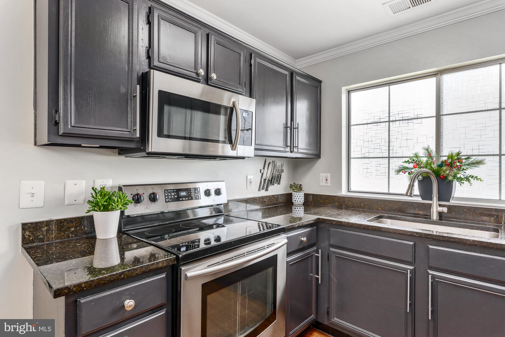 FOX CHASE/EXETER - Residential