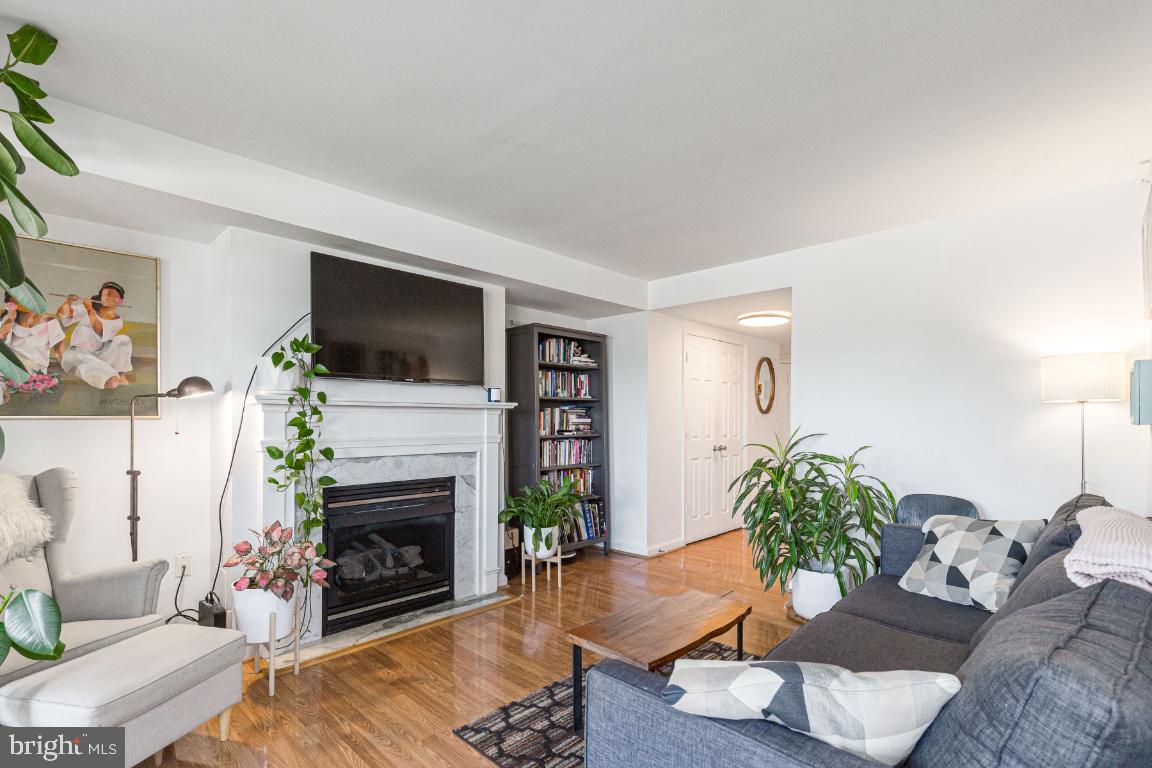 2609 DOUGLASS ROAD SE 401