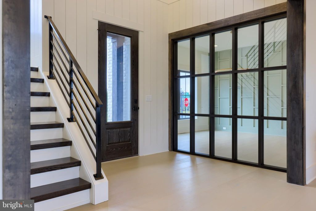 Photo of 995 VALLEY CROSSING DR, LITITZ, PA 17543 (MLS # PALA2036512)