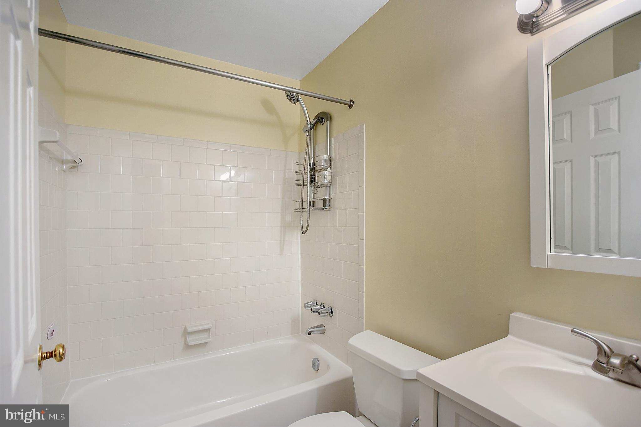 GOVERNORS LANDING - Residential