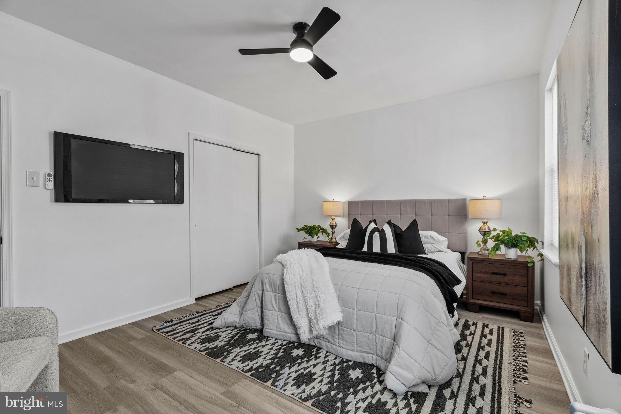 ITALIAN MARKET - Residential