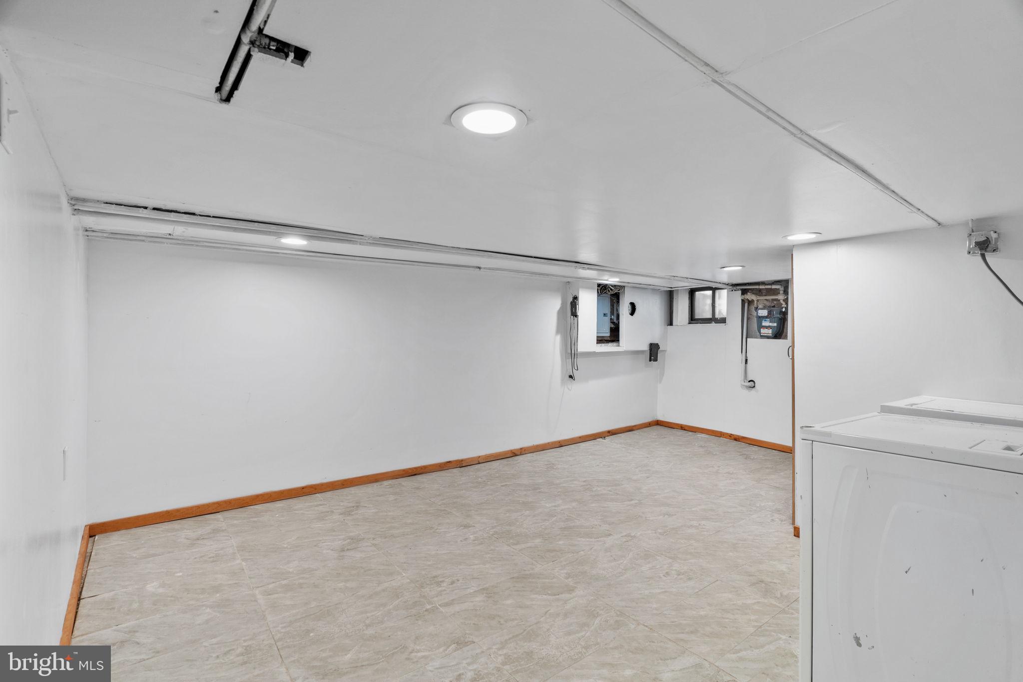 ITALIAN MARKET - Residential