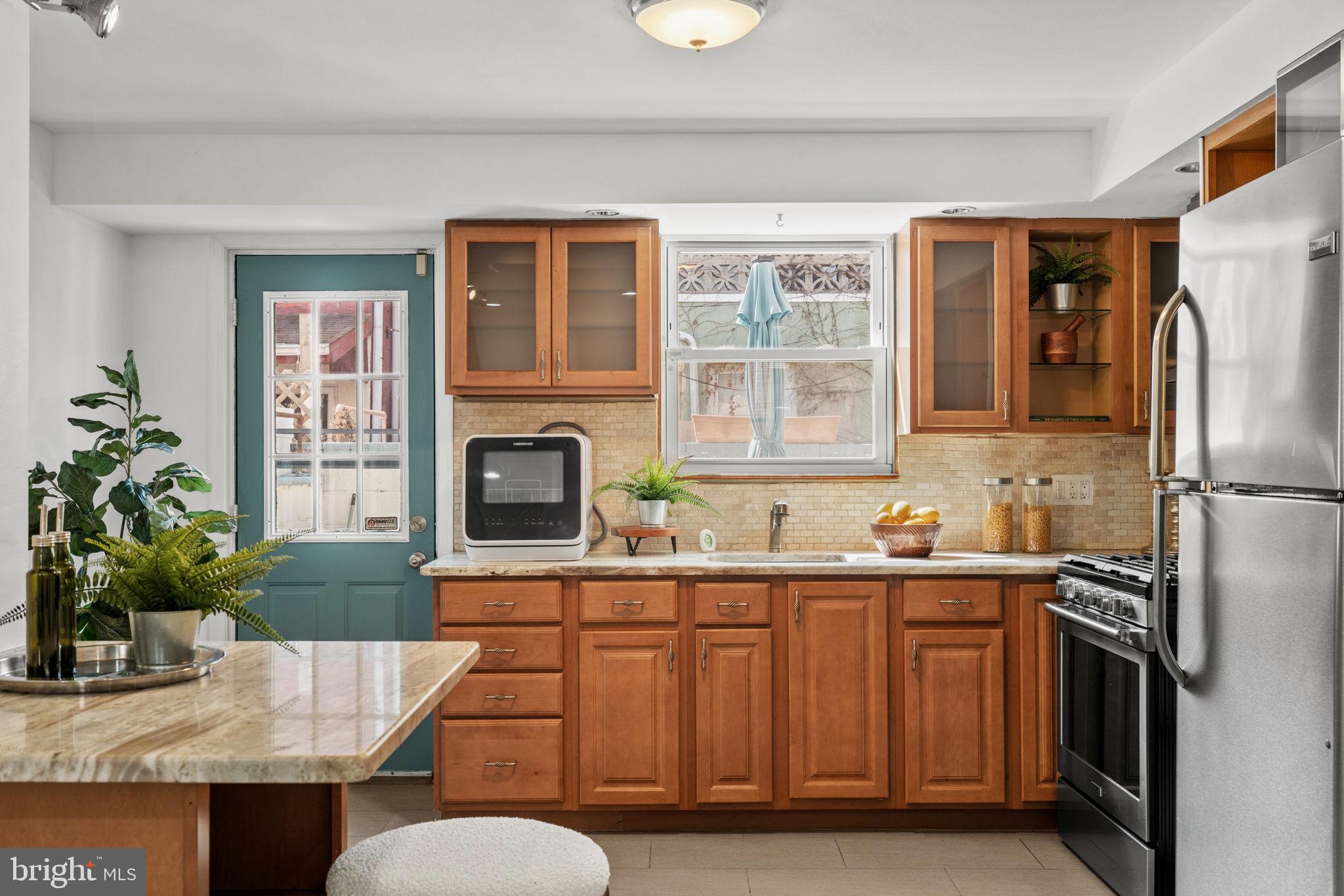 ITALIAN MARKET - Residential