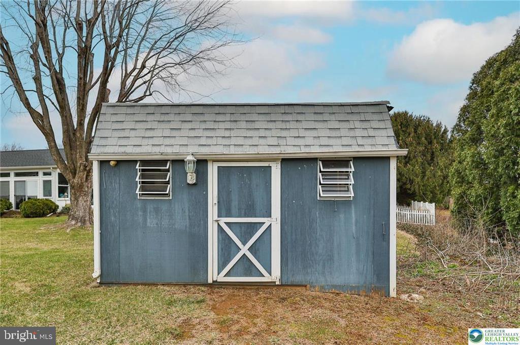 ANCIENT OAK SOUTH - Residential