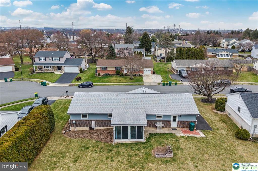 ANCIENT OAK SOUTH - Residential