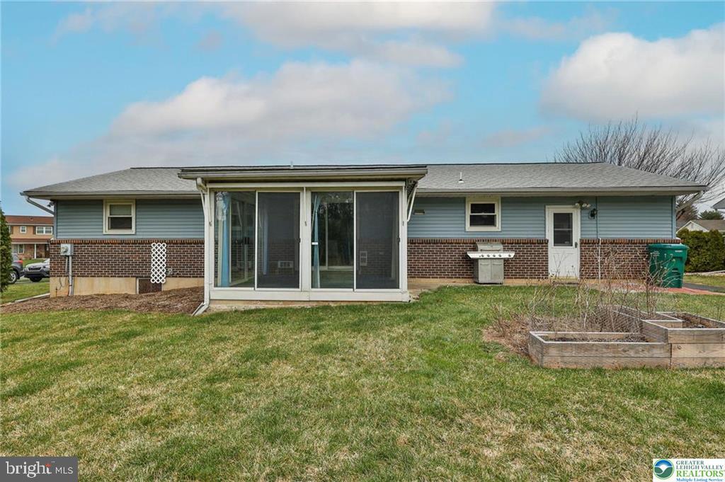 ANCIENT OAK SOUTH - Residential