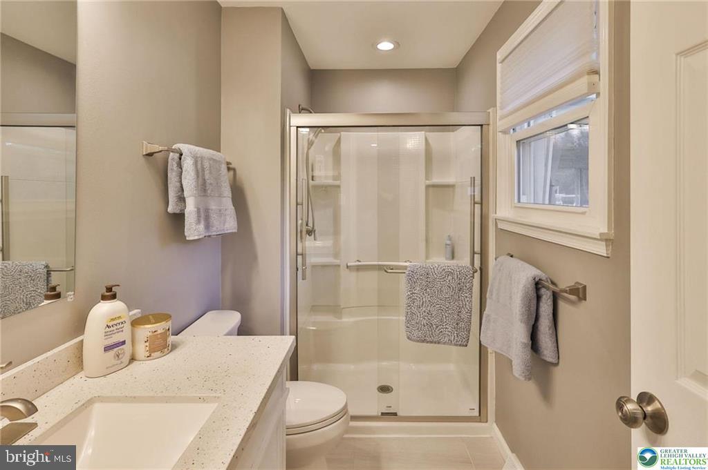 ANCIENT OAK SOUTH - Residential