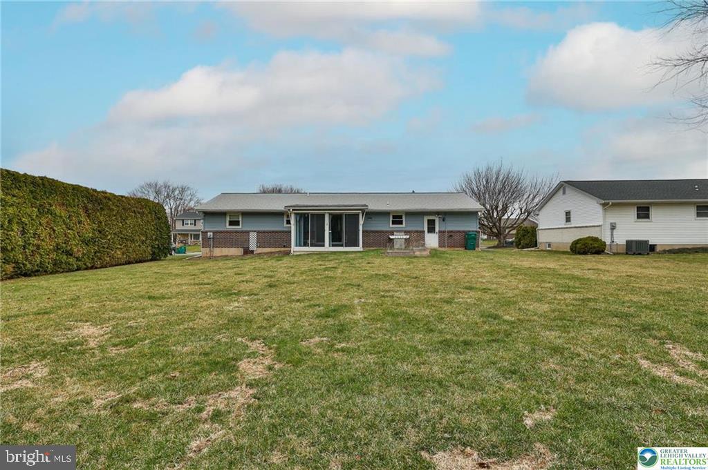 ANCIENT OAK SOUTH - Residential