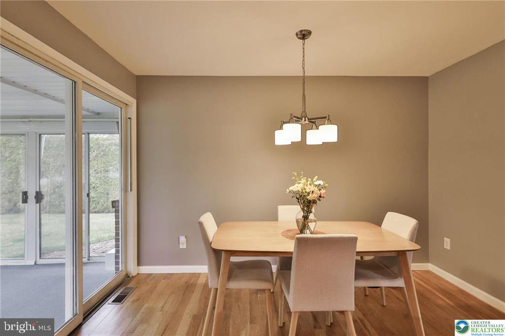 ANCIENT OAK SOUTH - Residential