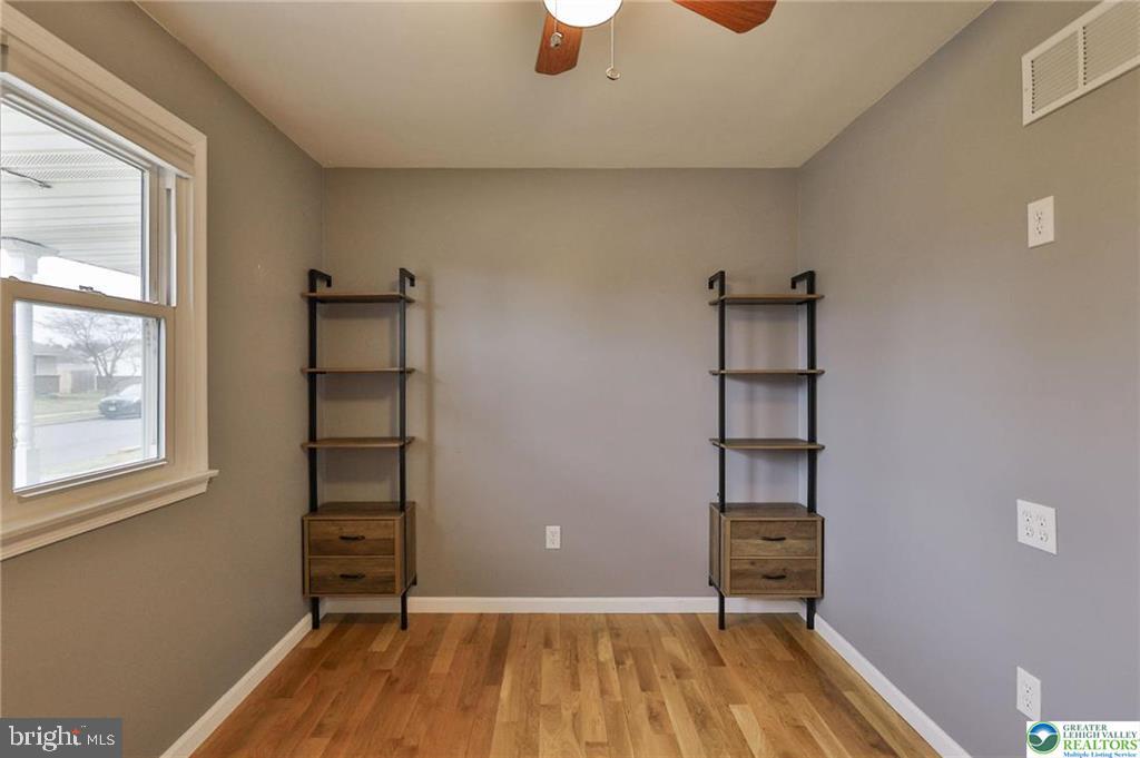 ANCIENT OAK SOUTH - Residential