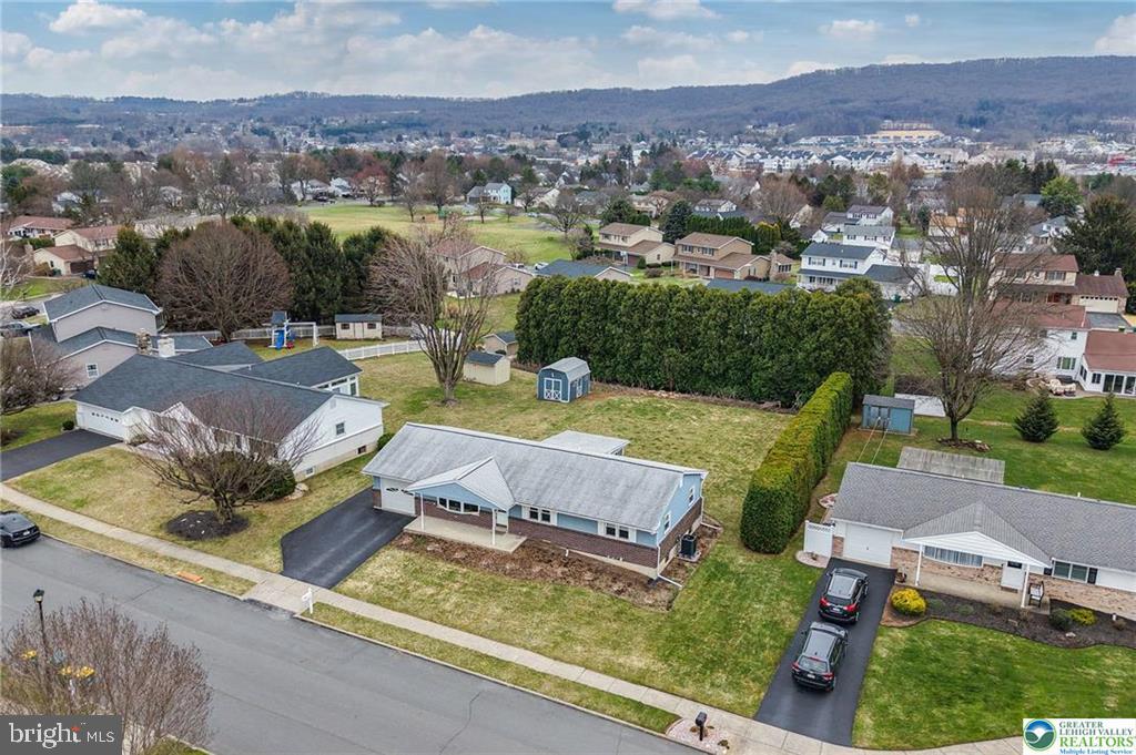 ANCIENT OAK SOUTH - Residential