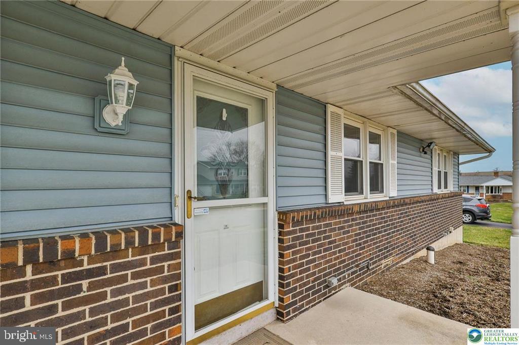 ANCIENT OAK SOUTH - Residential